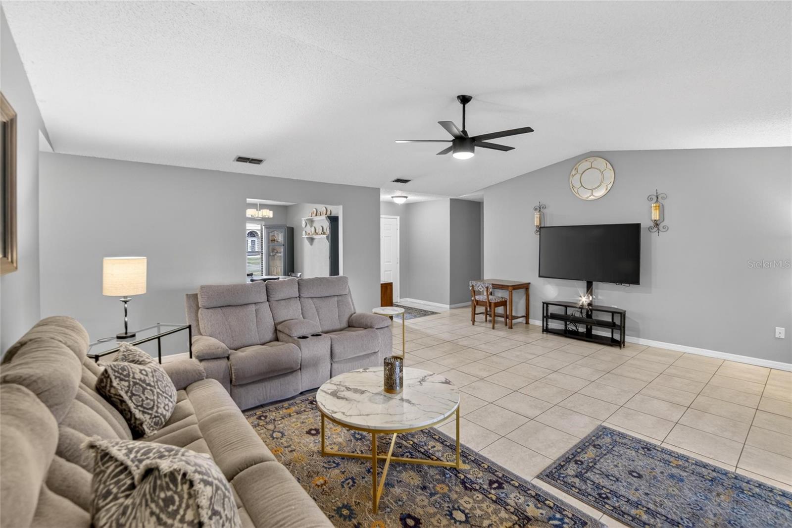 Image 5 of 31 For 3734 Opal Drive