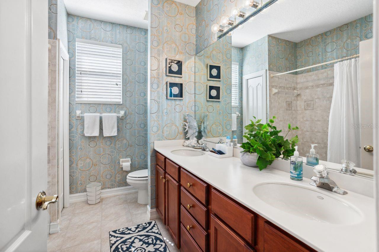 Image 26 of 49 For 7286 Maidencane Court