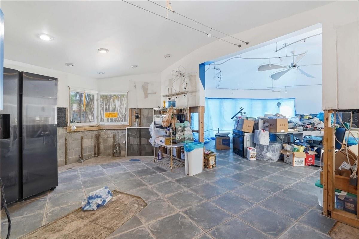 Image 30 of 55 For 16007 Gulf Boulevard