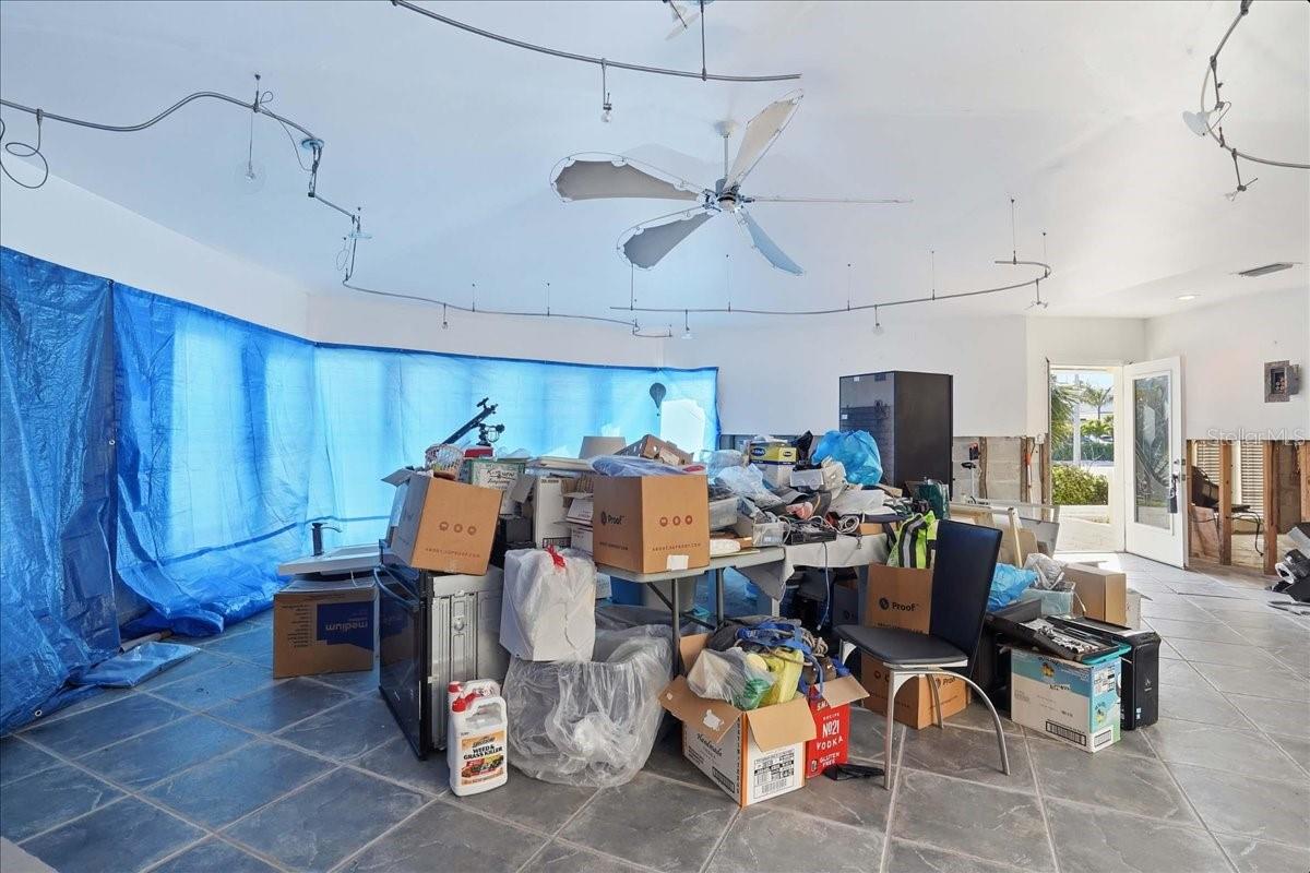 Image 31 of 55 For 16007 Gulf Boulevard