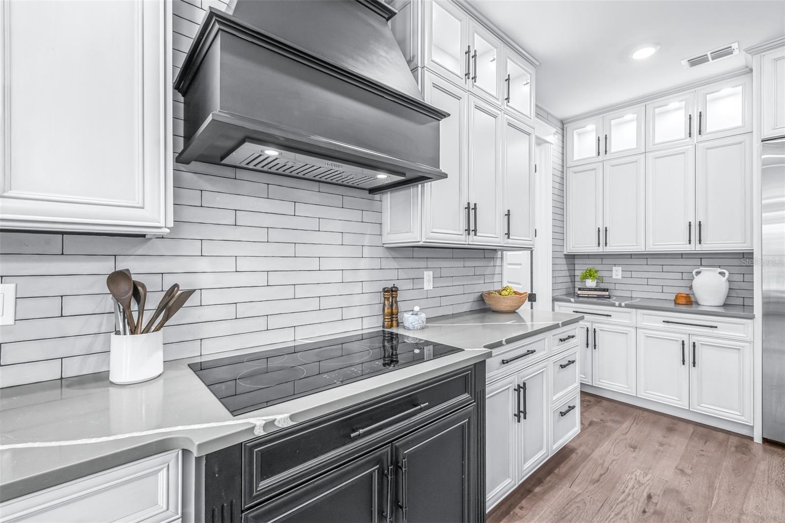 Image 29 of 96 For 7190 Graybrook Drive