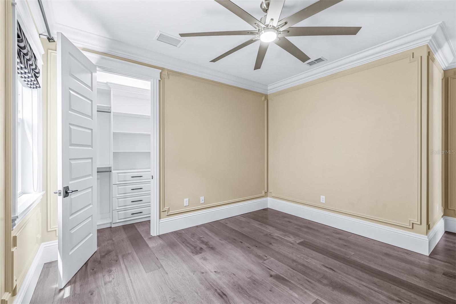 Image 55 of 96 For 7190 Graybrook Drive