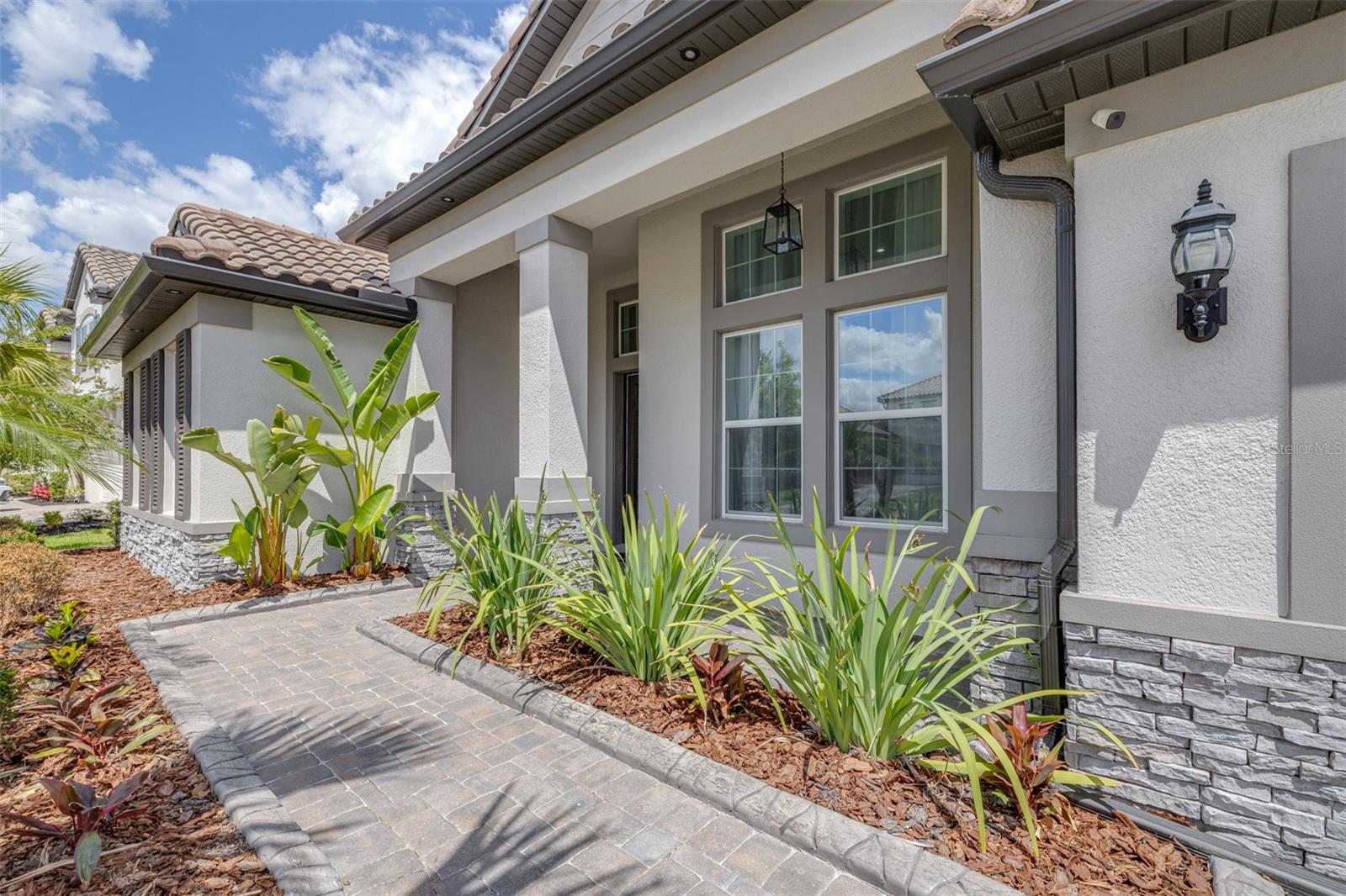 Image 8 of 96 For 7190 Graybrook Drive