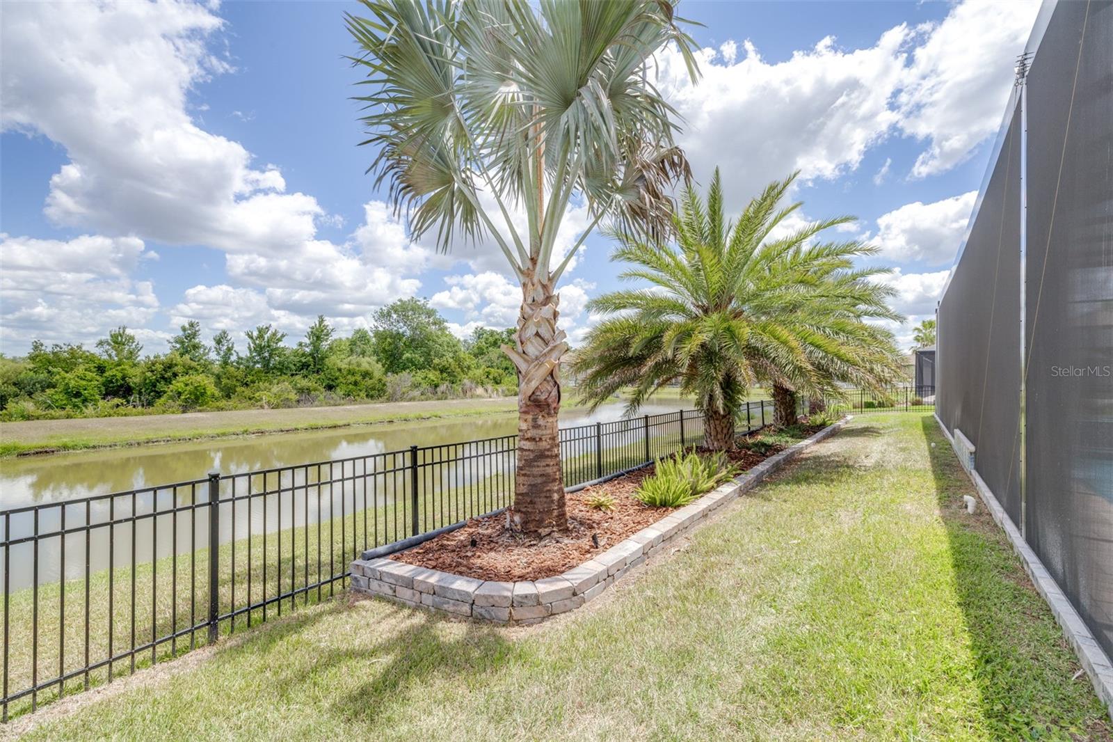 Image 84 of 96 For 7190 Graybrook Drive
