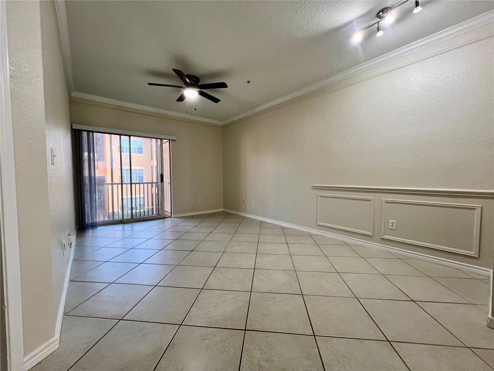Image 3 of 32 For 4323 Bayside Village Drive 202