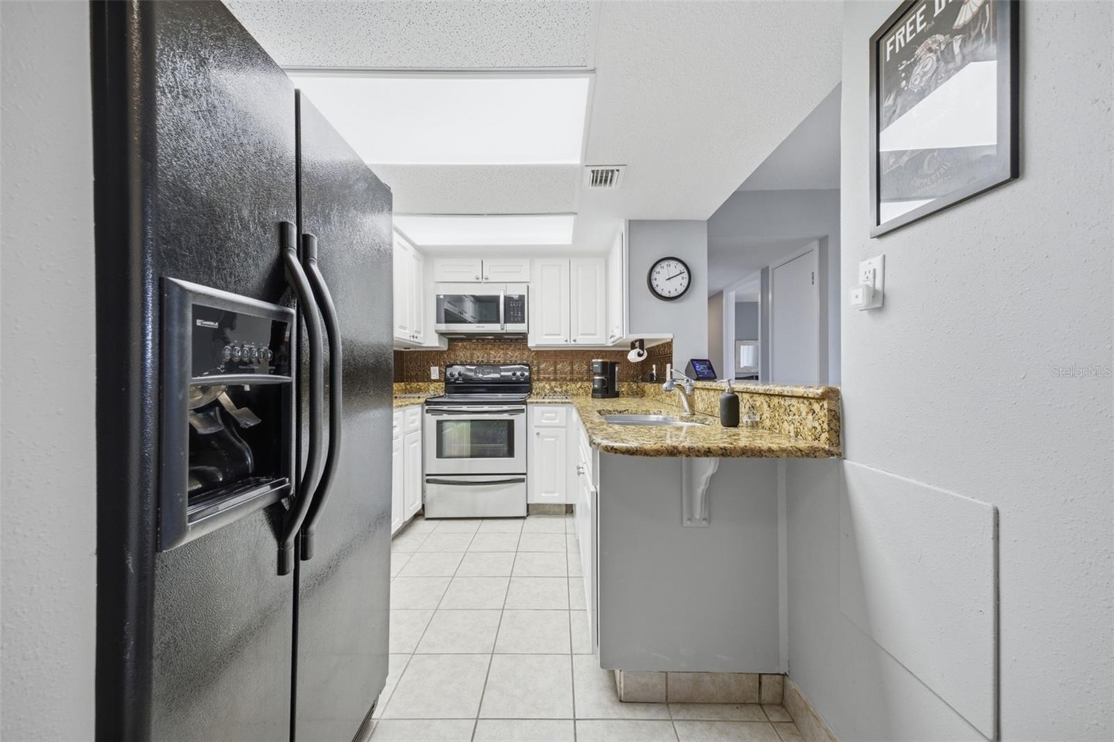 Image 7 of 32 For 4141 Bayshore Boulevard 606
