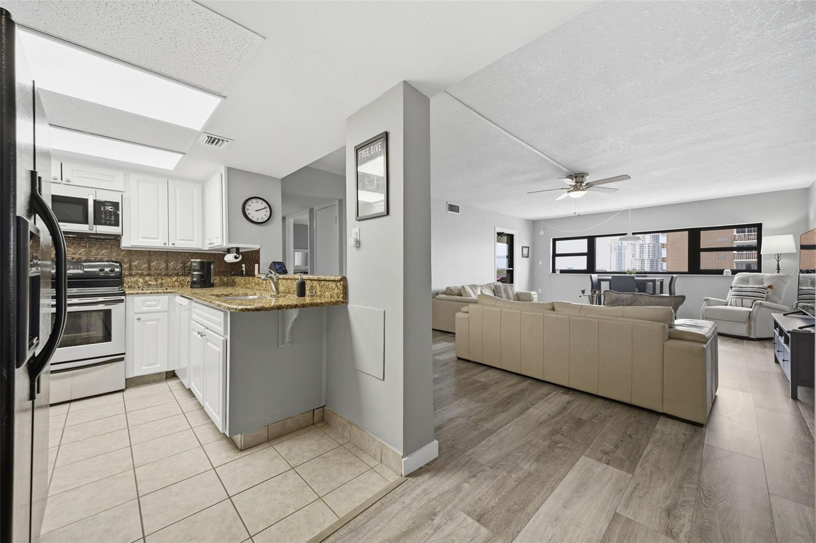 Image 8 of 32 For 4141 Bayshore Boulevard 606