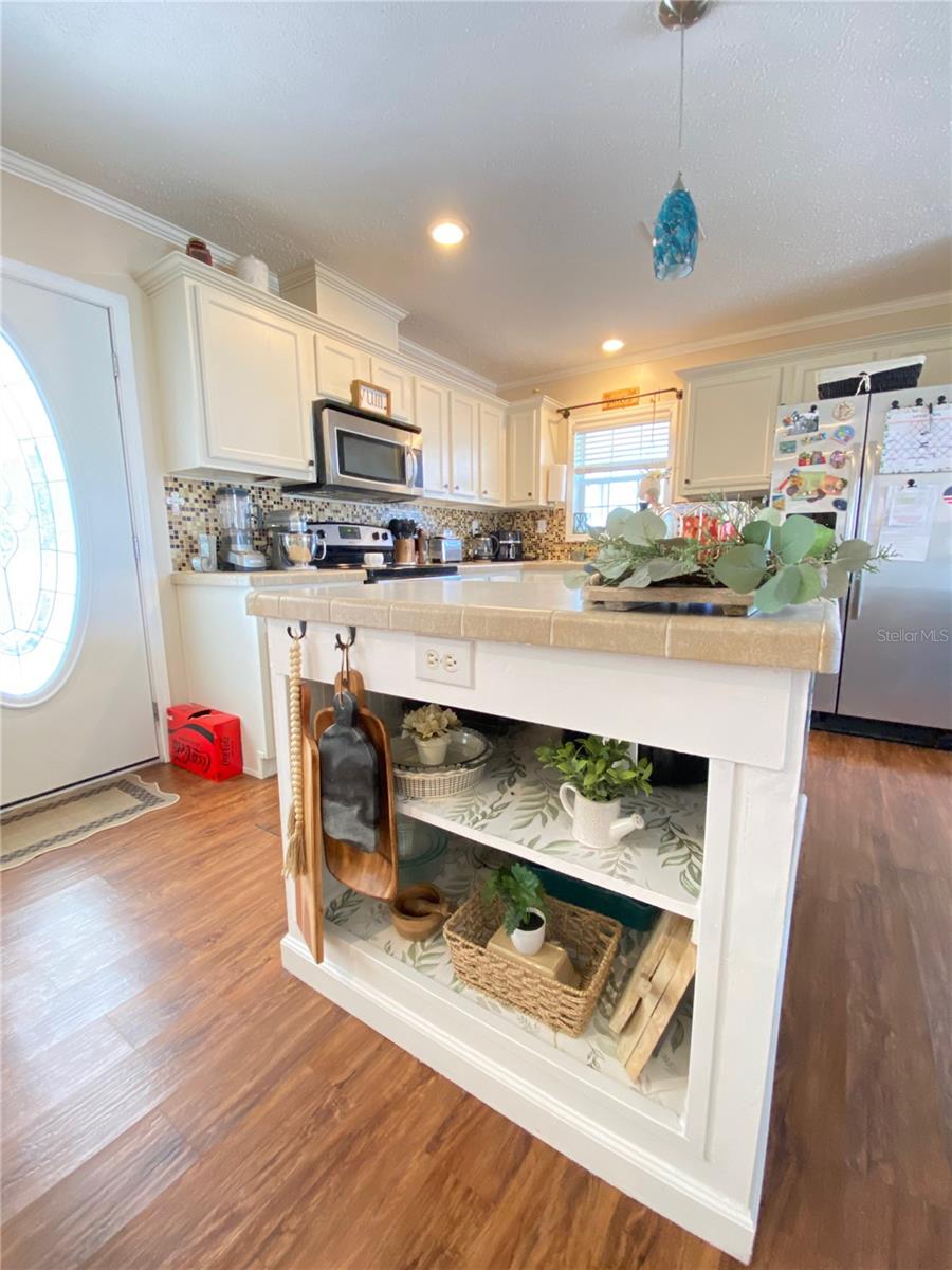 Image 11 of 65 For 8330 Fantasia Park Way