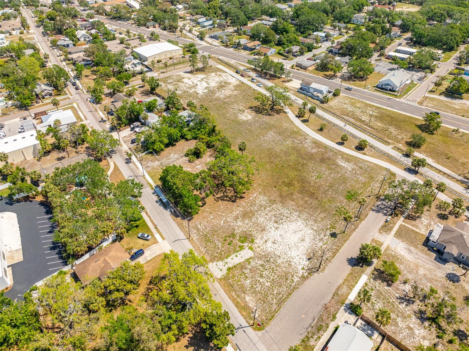 Image 20 of 31 For Garden Avenue