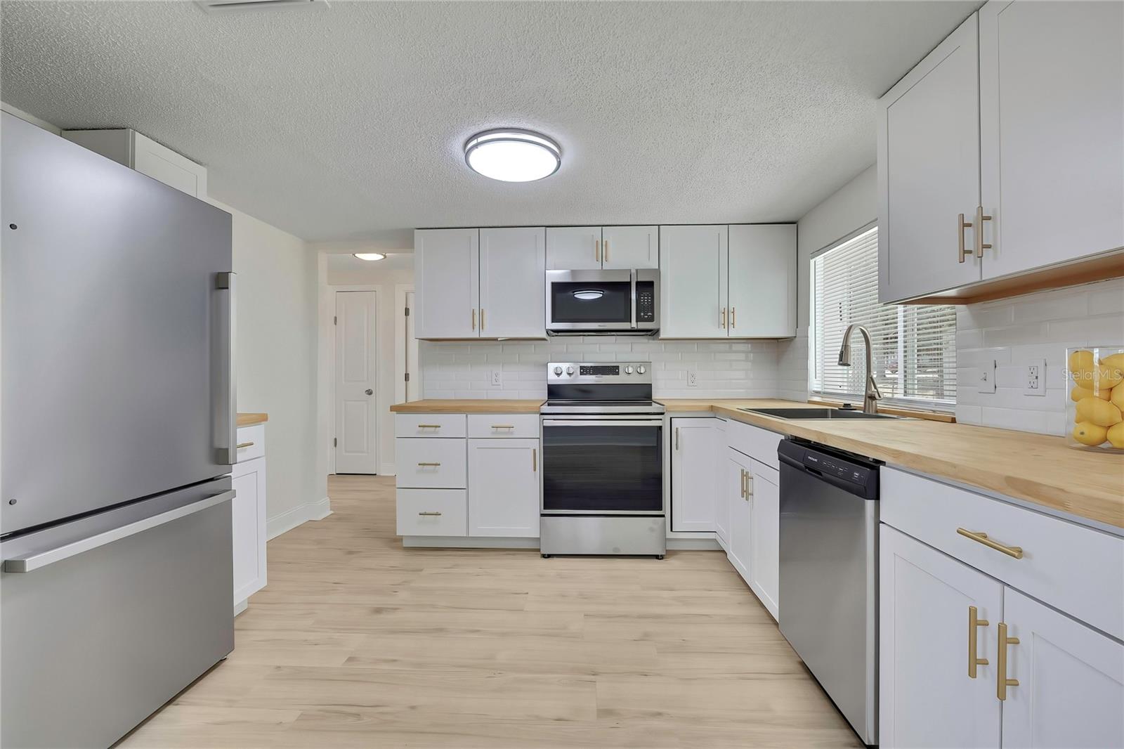 Image 14 of 53 For 6214 Westport Drive
