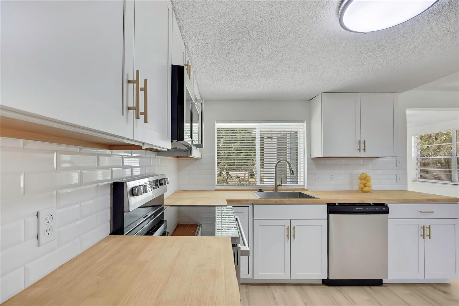Image 20 of 53 For 6214 Westport Drive