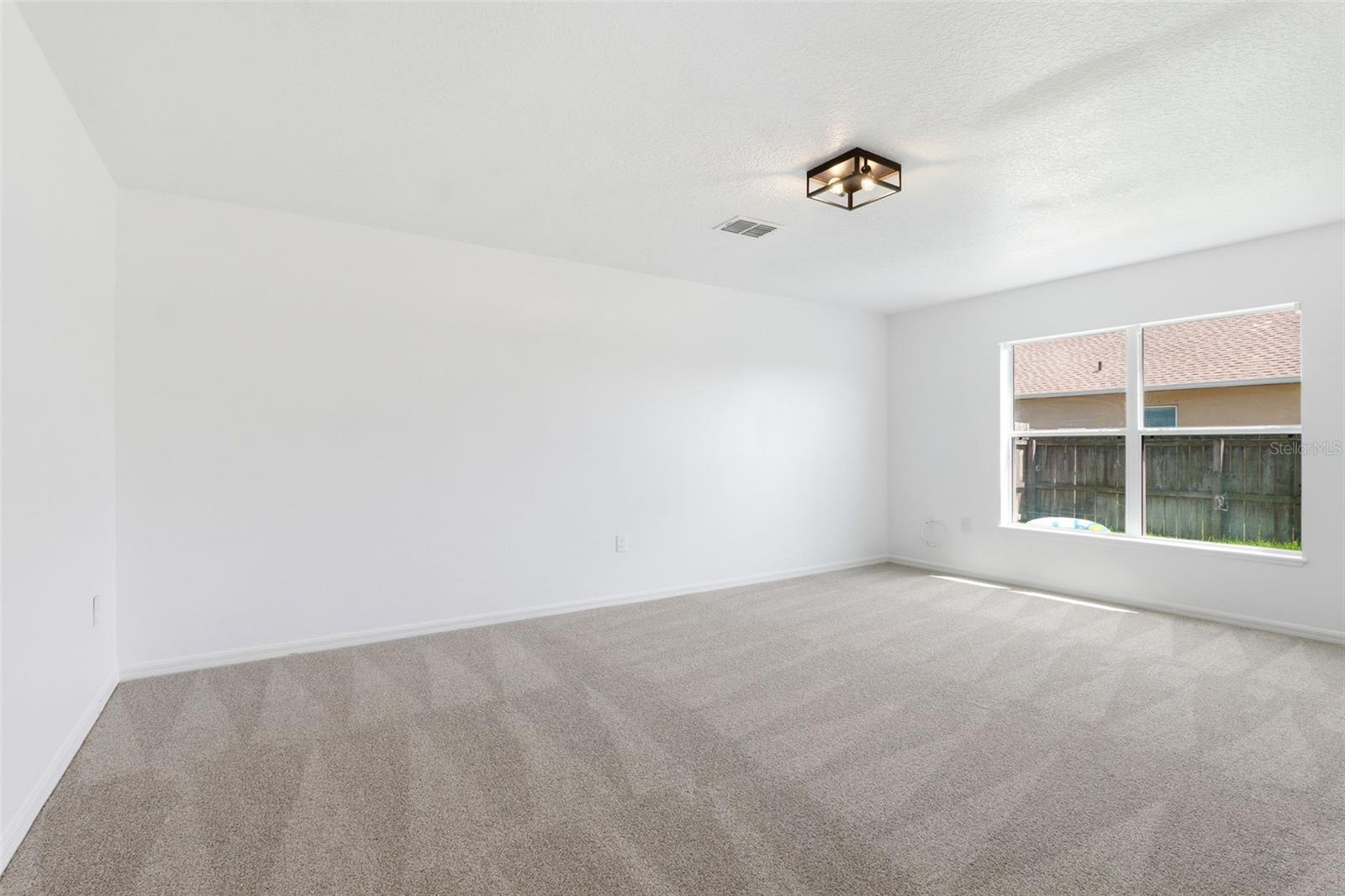 Image 15 of 39 For 3356 Slate Street