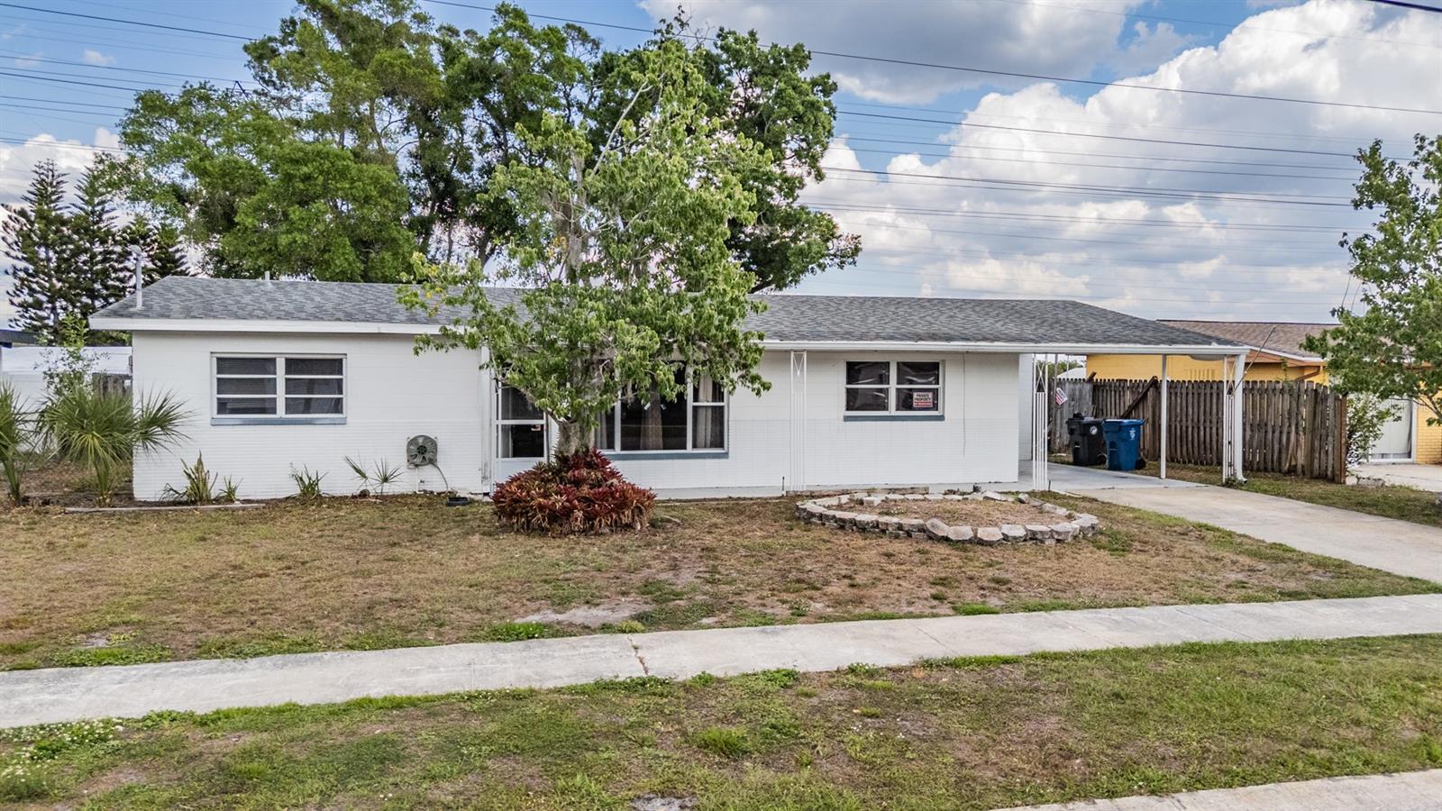 Details for 307 Country Club Drive, OLDSMAR, FL 34677