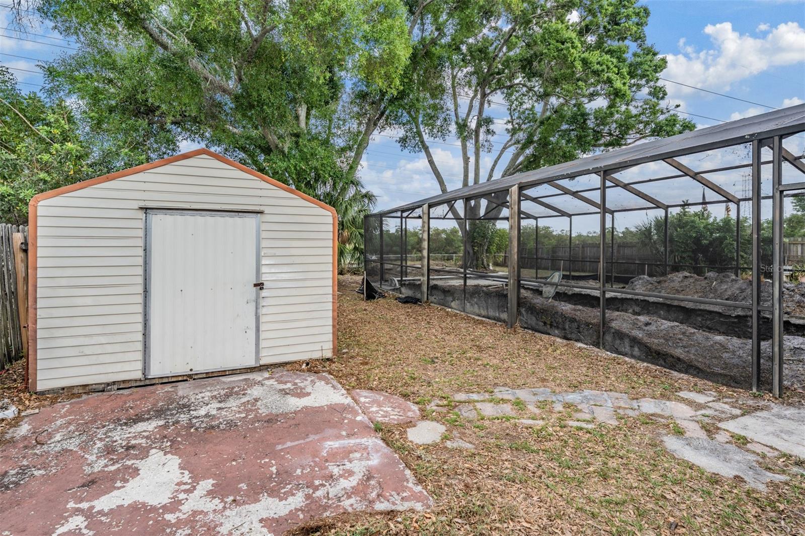 Image 22 of 31 For 307 Country Club Drive