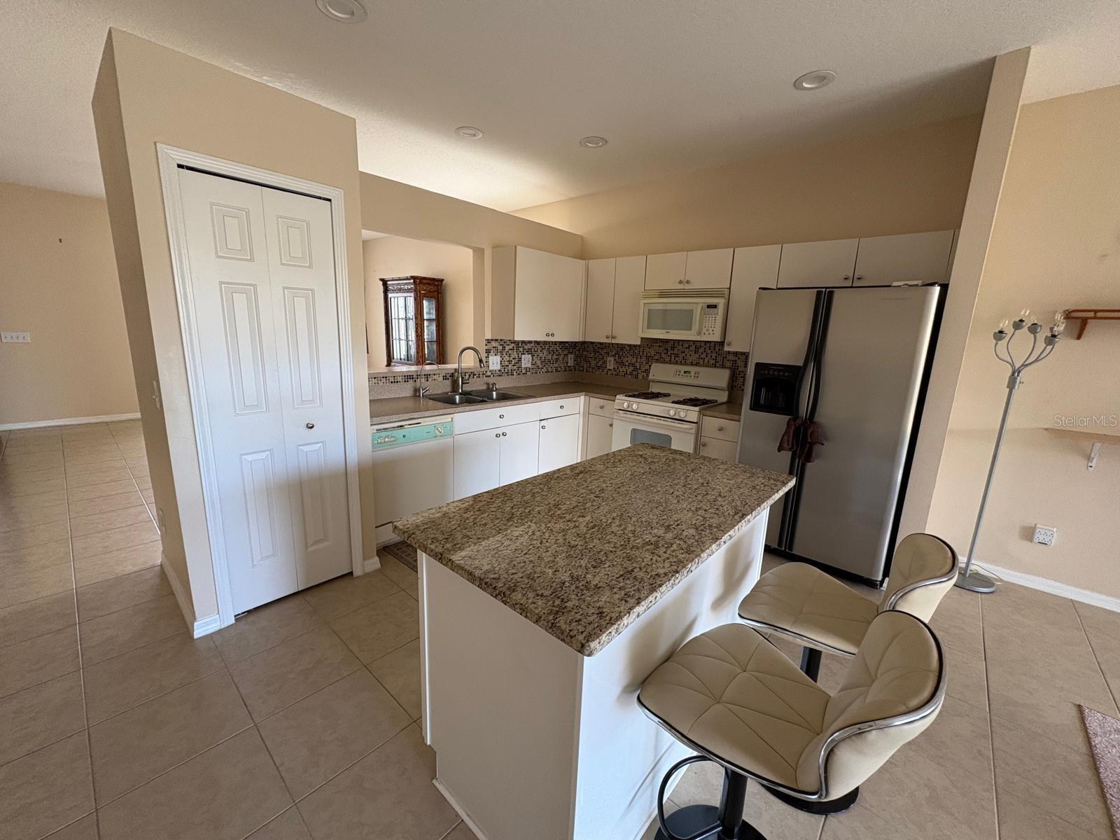 Image 17 of 27 For 9701 Patrician Drive