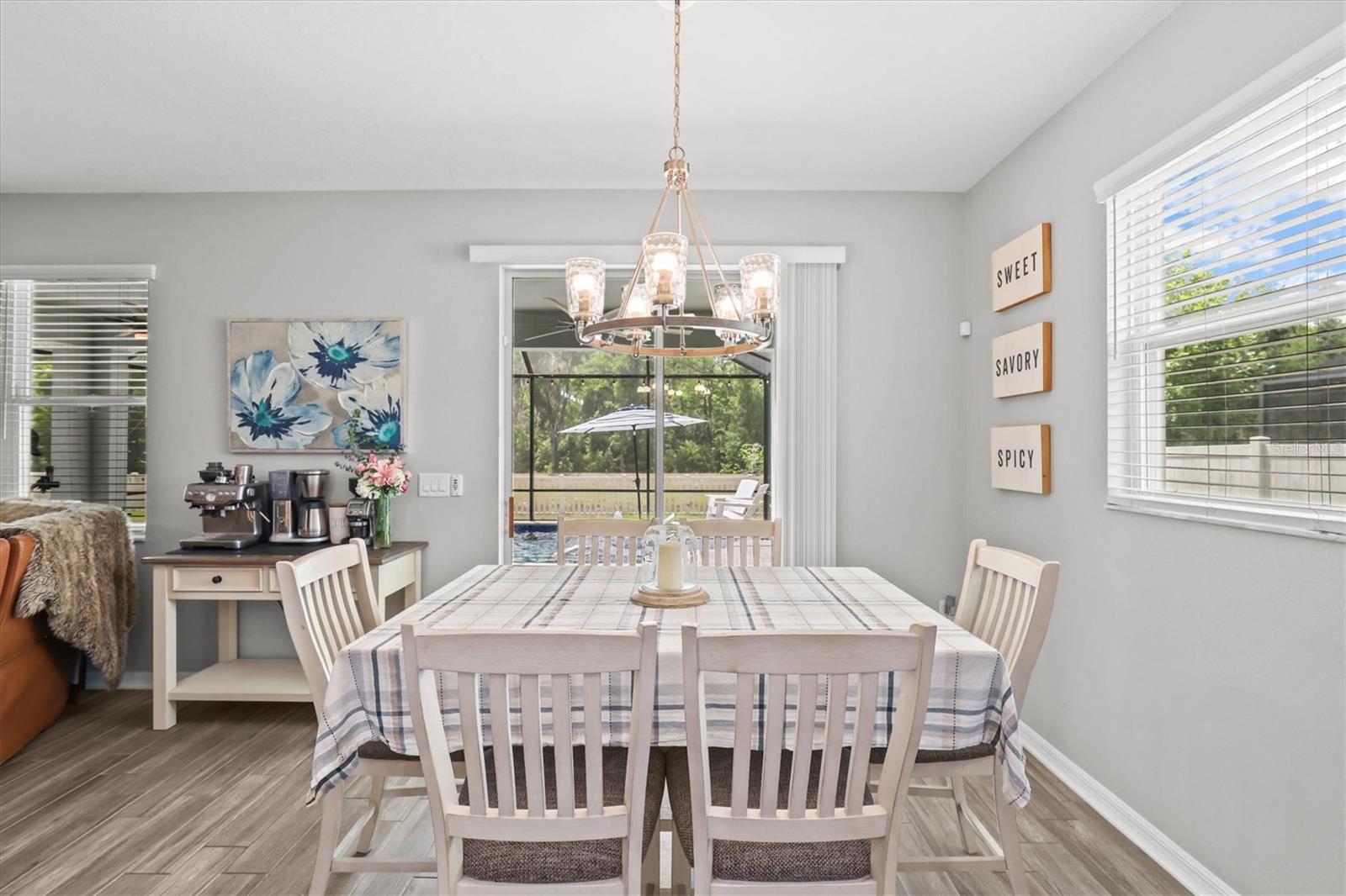 Listing photo id 22 for 18090 Romanesque Court