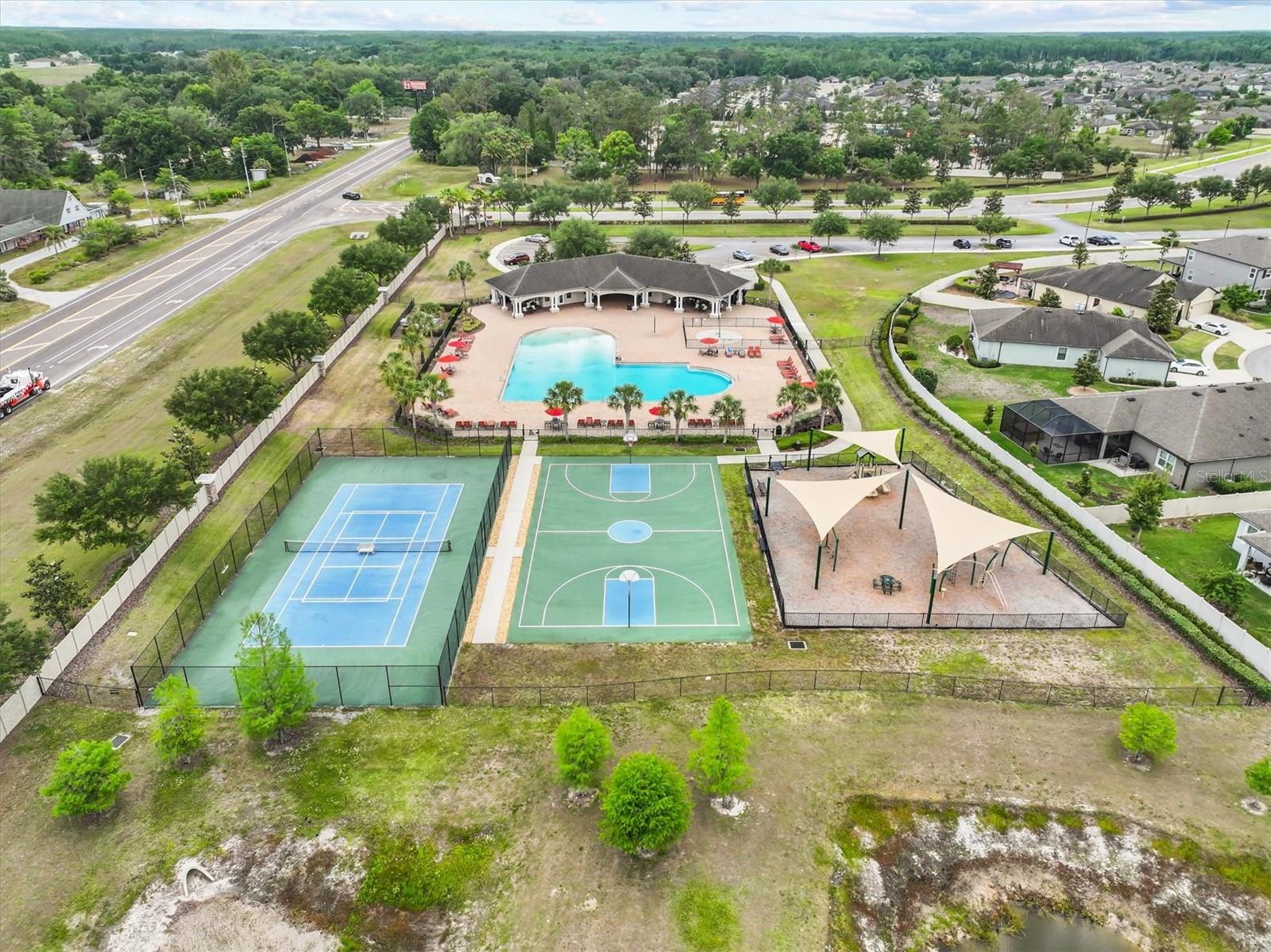 Listing photo id 70 for 18090 Romanesque Court