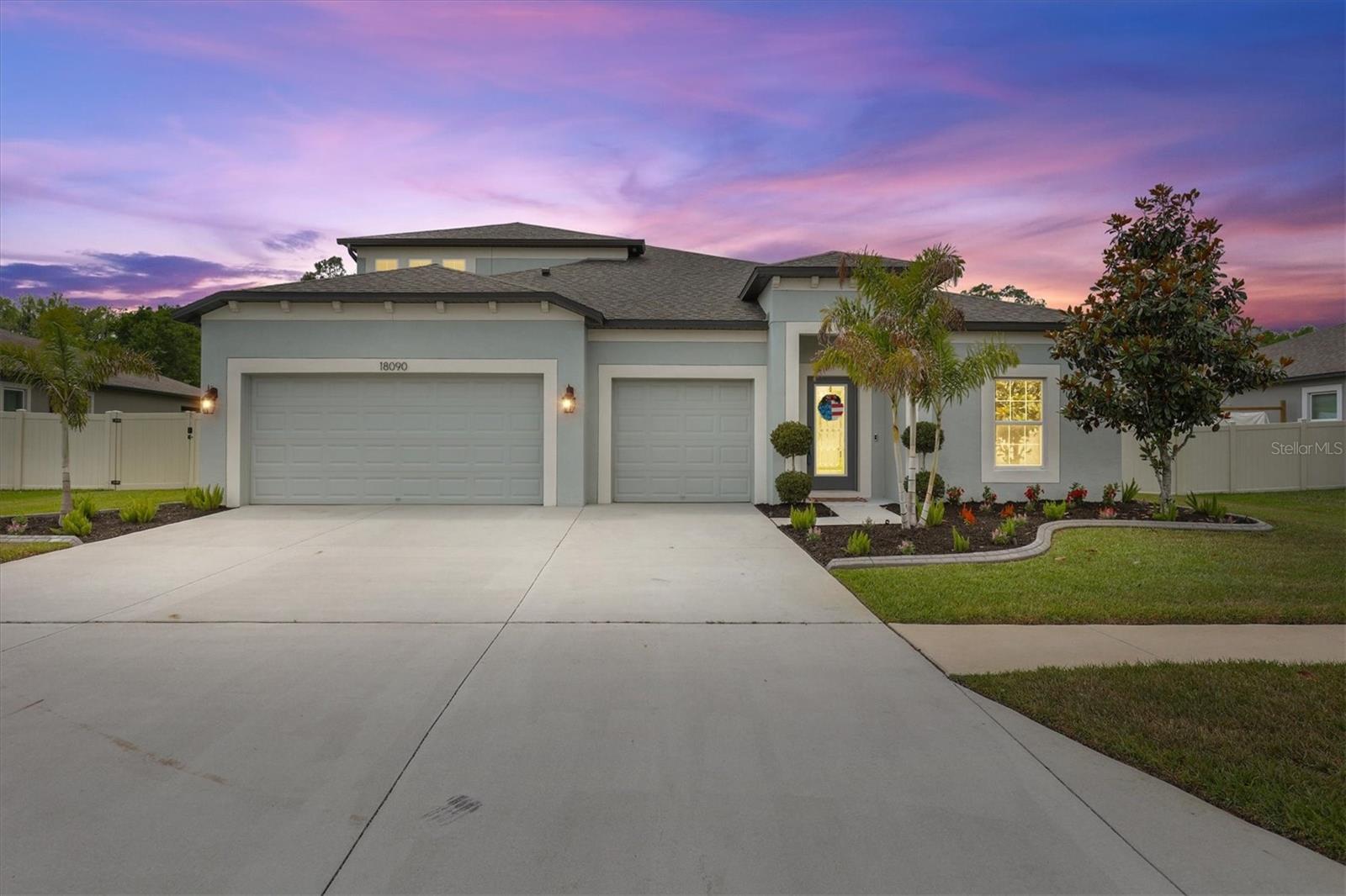 Listing photo id 76 for 18090 Romanesque Court