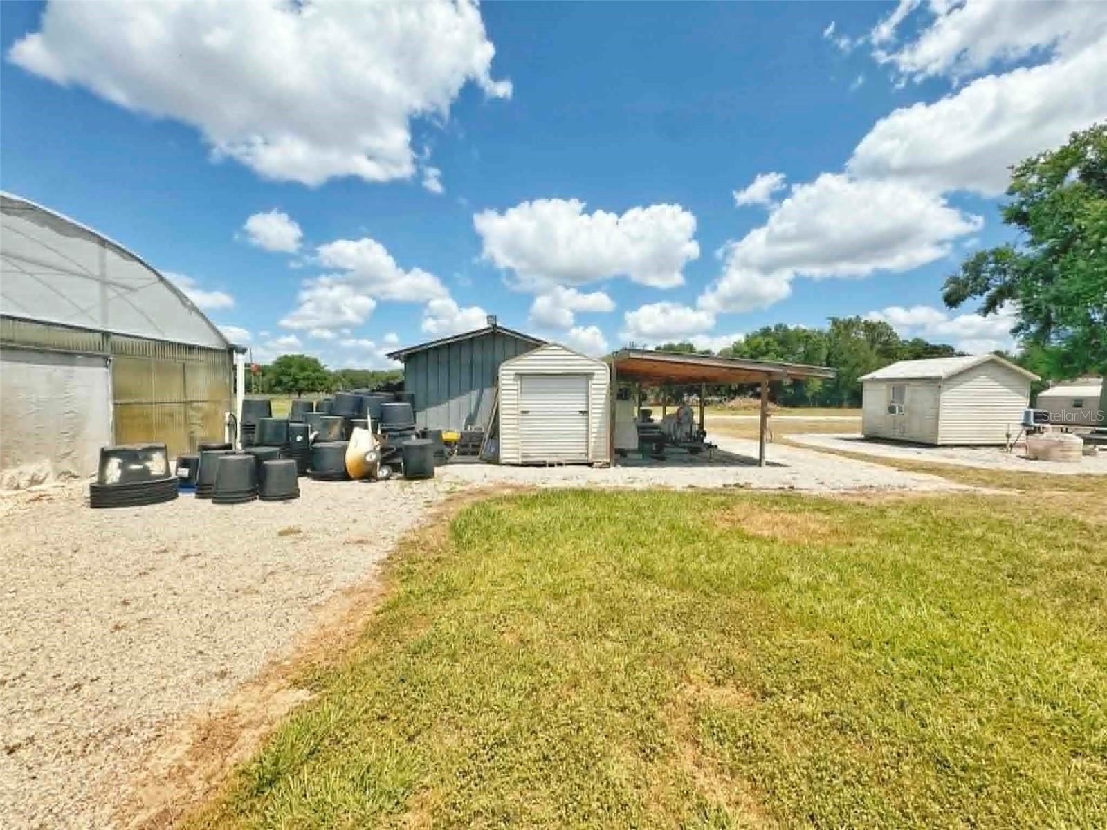 Listing photo id 19 for 612 Morgan Road
