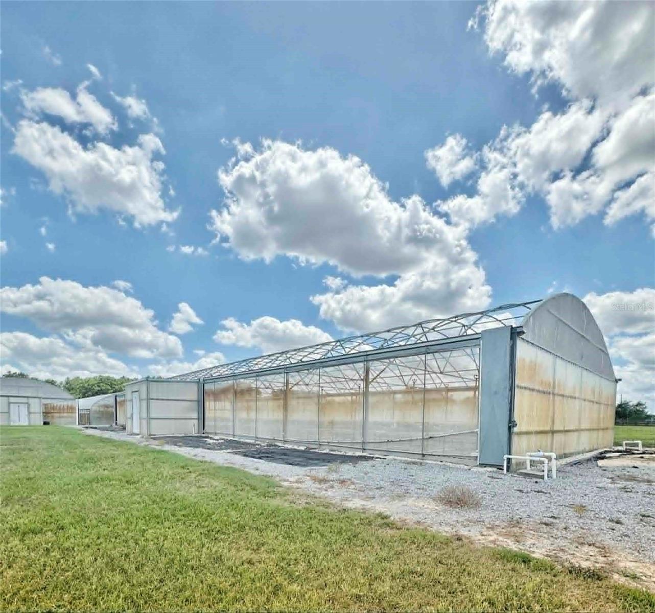 Listing photo id 31 for 612 Morgan Road