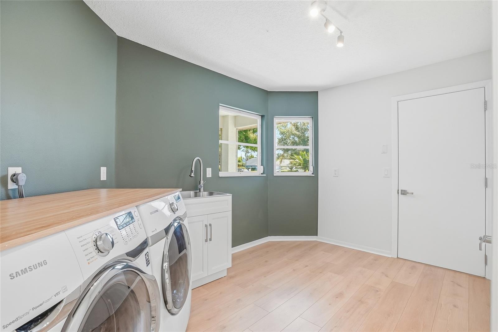 Image 37 of 46 For 6119 55th Avenue Circle E