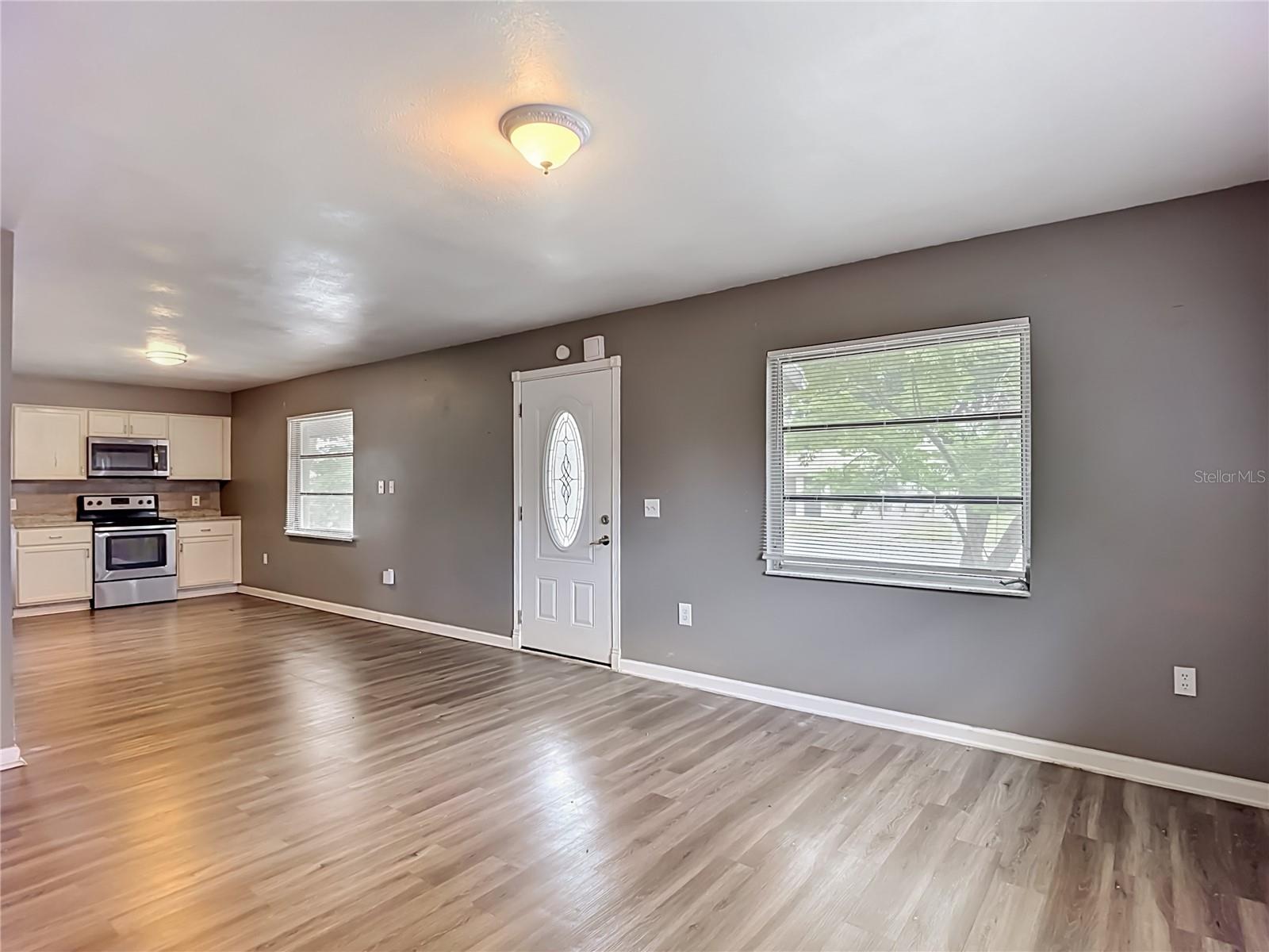 Image 13 of 49 For 6155 9th Street