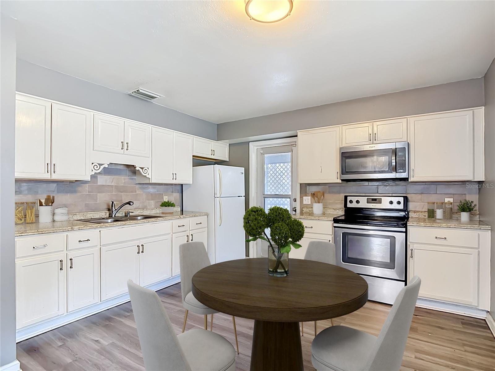 Image 15 of 49 For 6155 9th Street