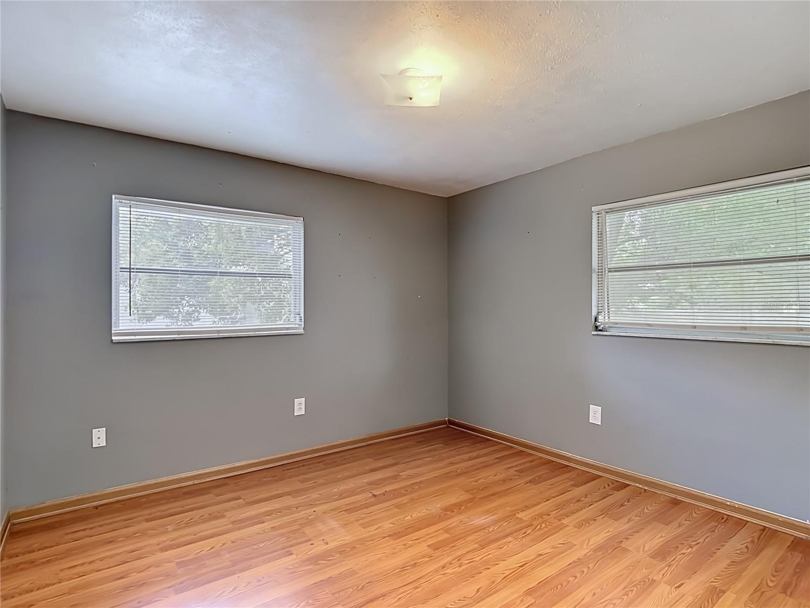 Image 21 of 49 For 6155 9th Street