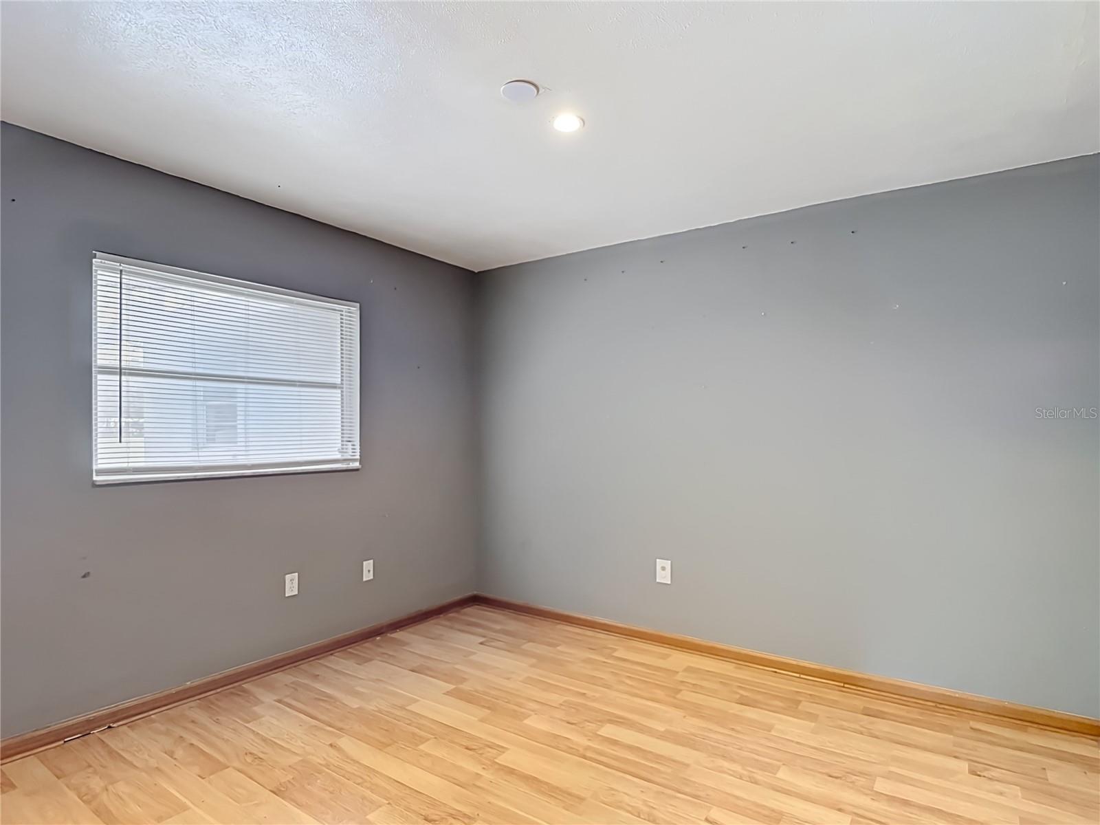 Image 26 of 49 For 6155 9th Street