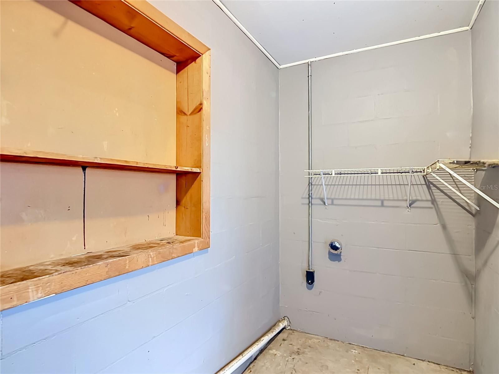 Image 37 of 49 For 6155 9th Street