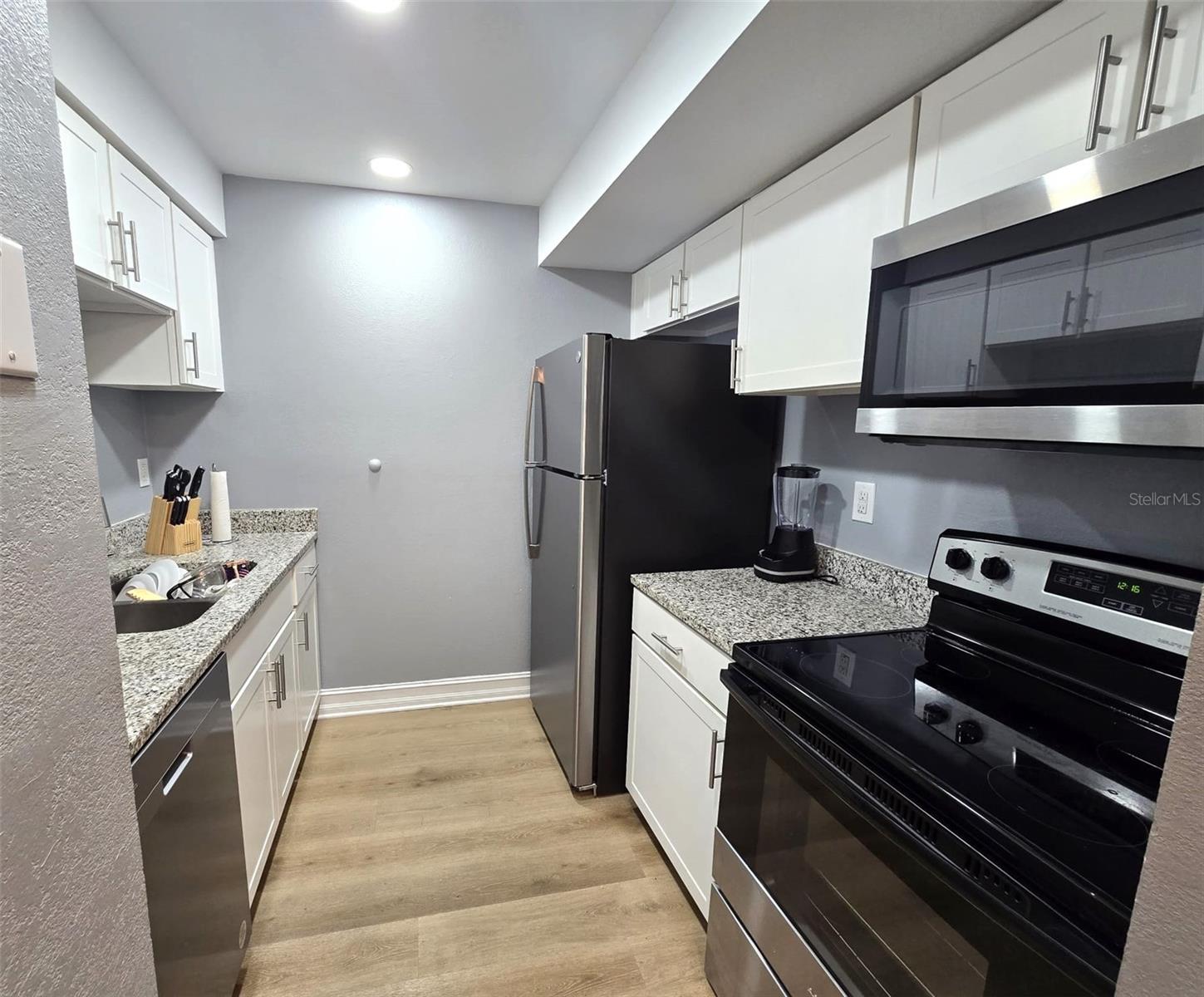 Image 7 of 17 For 4032 Tumble Wood Trail 103