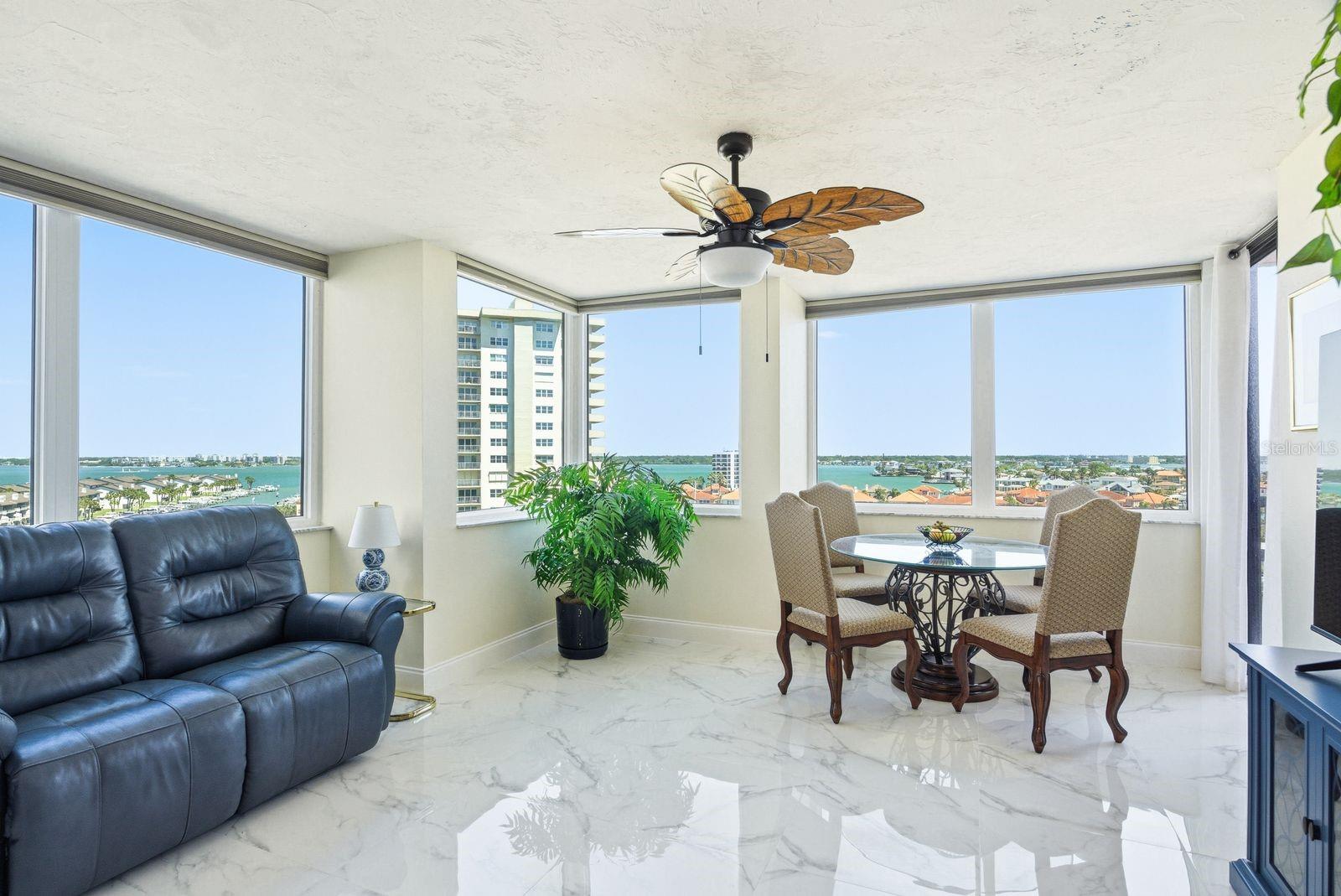 Listing photo id 10 for 1600 Gulf Boulevard 817