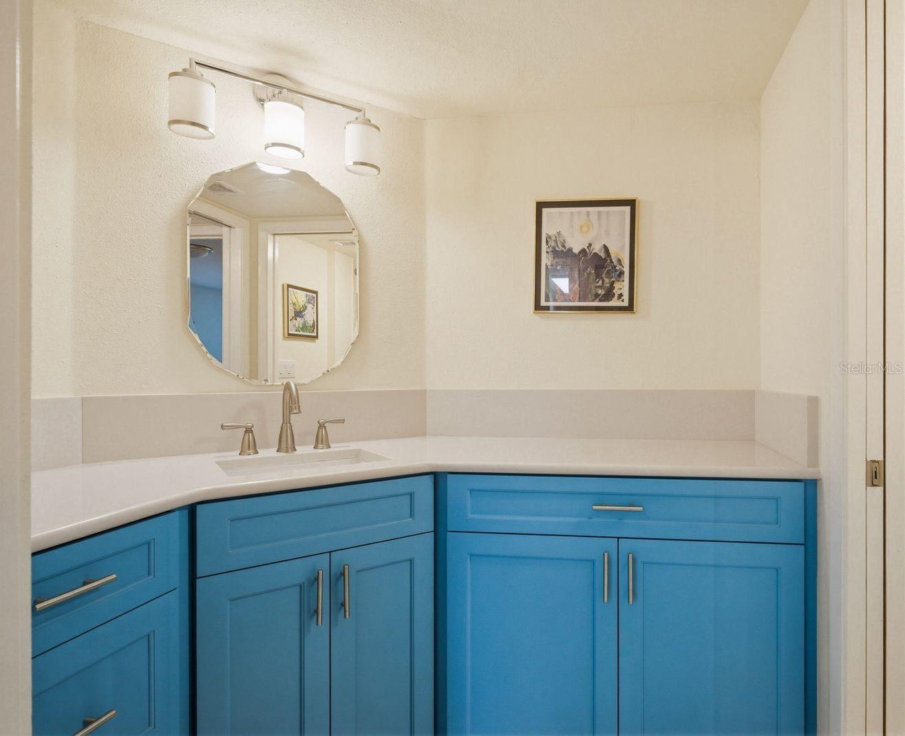 Listing photo id 21 for 1600 Gulf Boulevard 817
