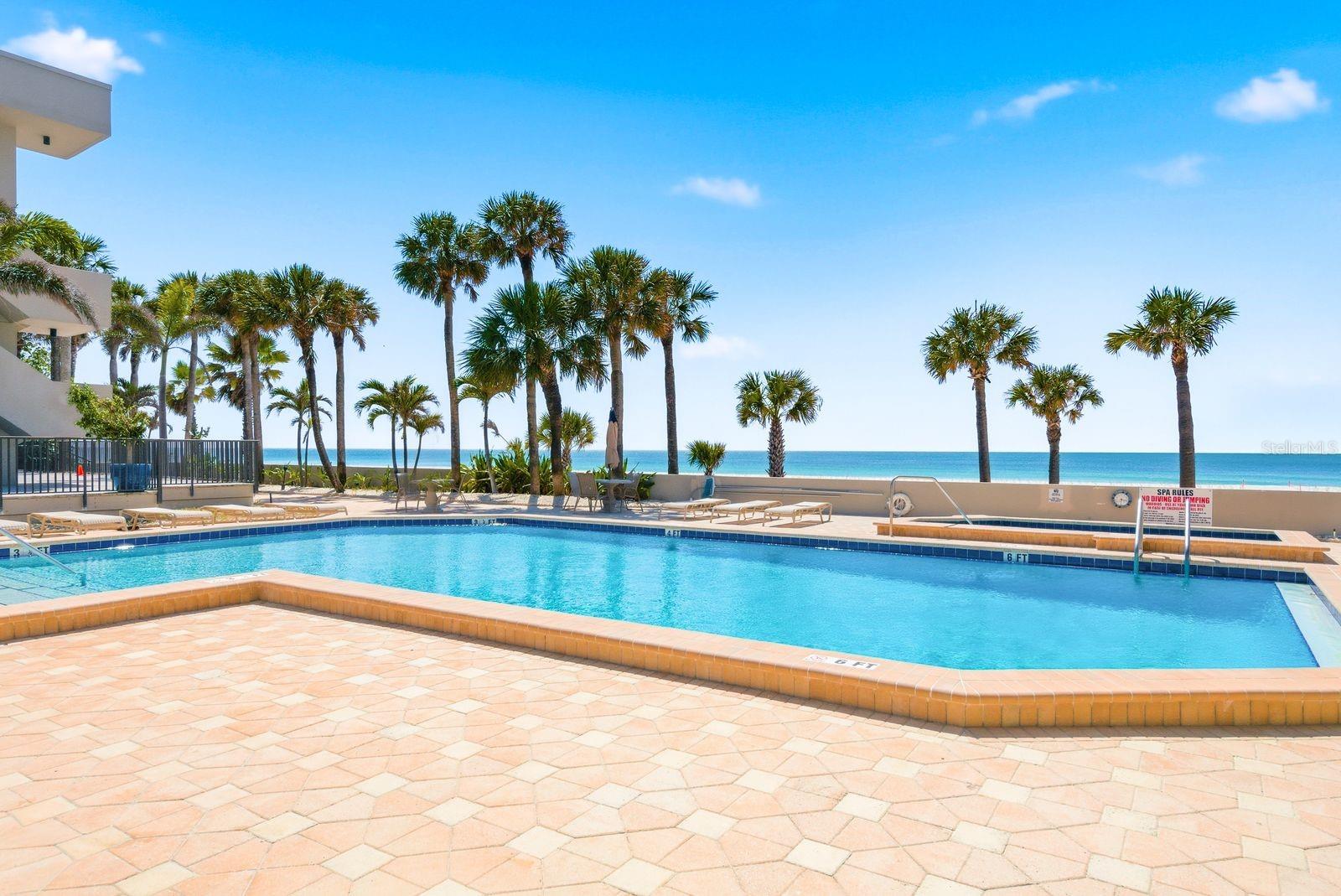 Listing photo id 24 for 1600 Gulf Boulevard 817