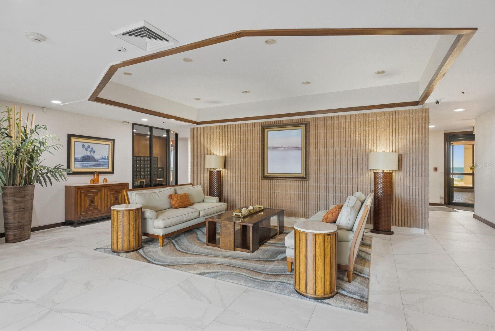 Listing photo id 38 for 1600 Gulf Boulevard 817