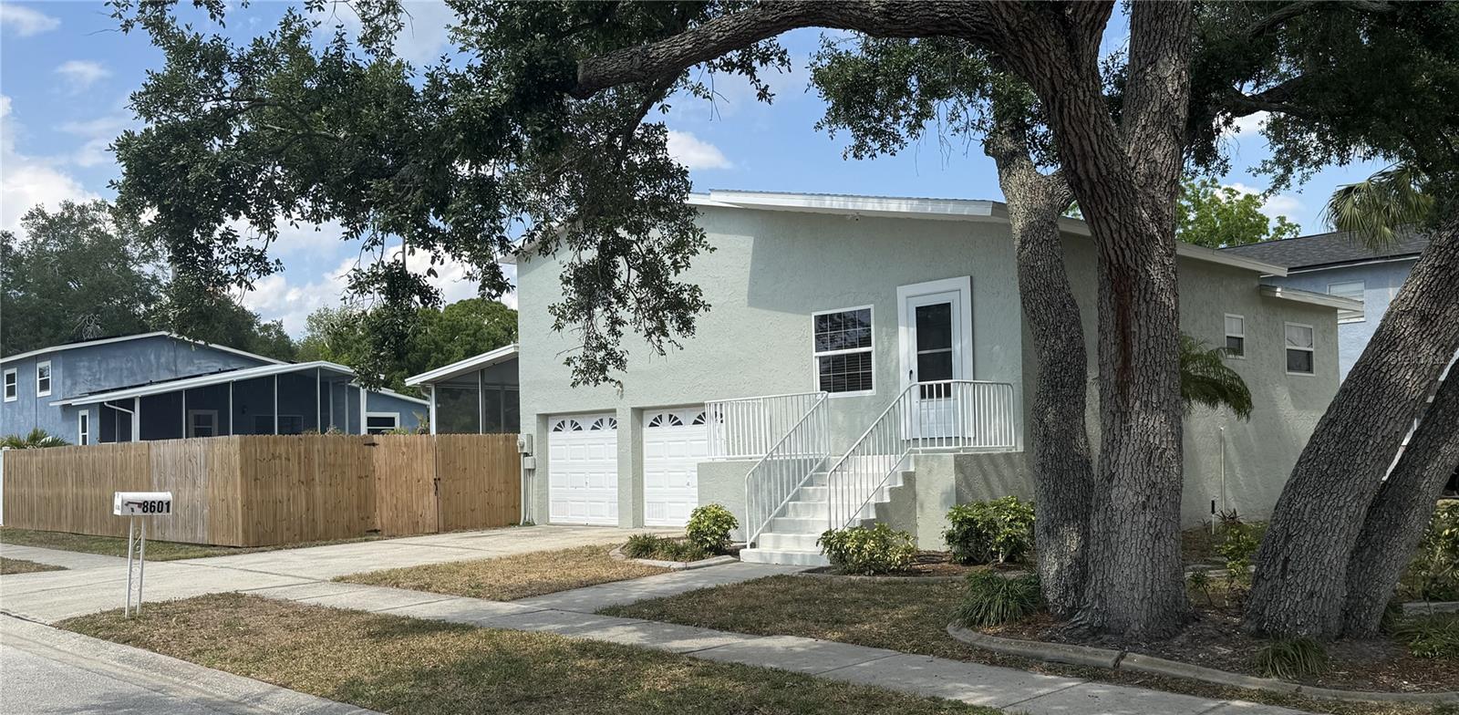 Details for 8601 Rue Chateau Drive, LARGO, FL 33777