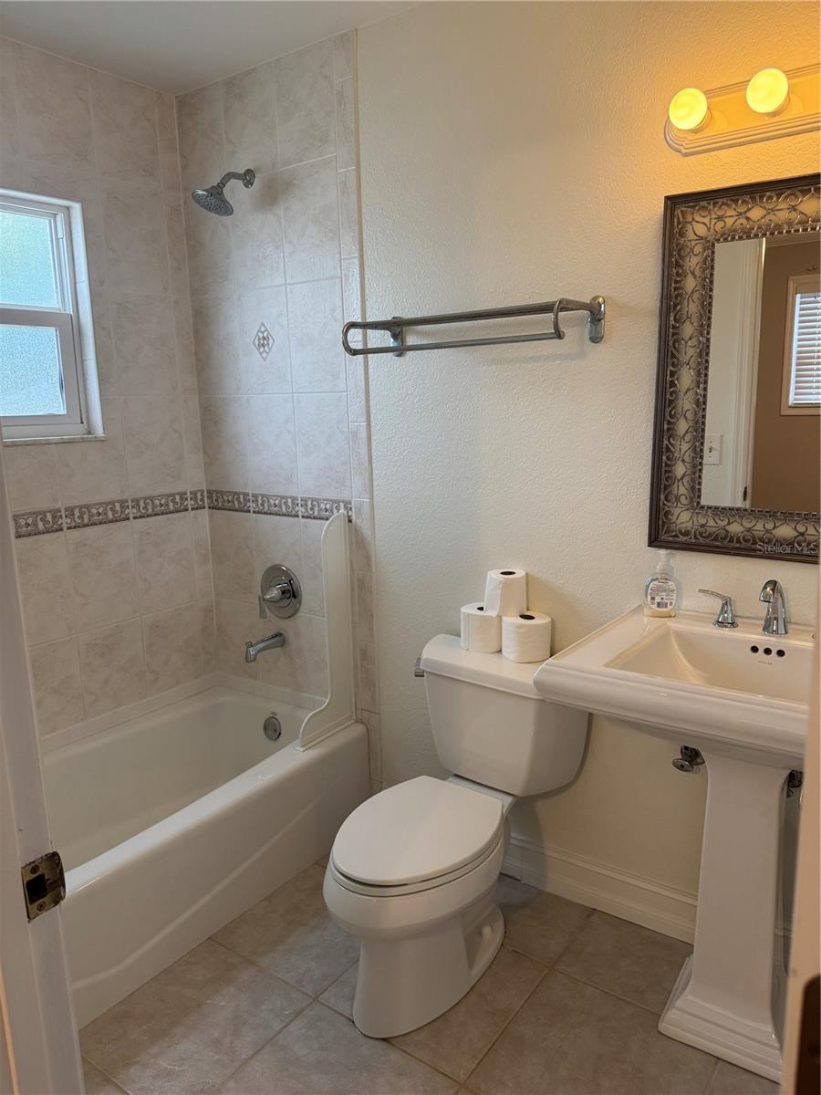 Image 10 of 13 For 8601 Rue Chateau Drive