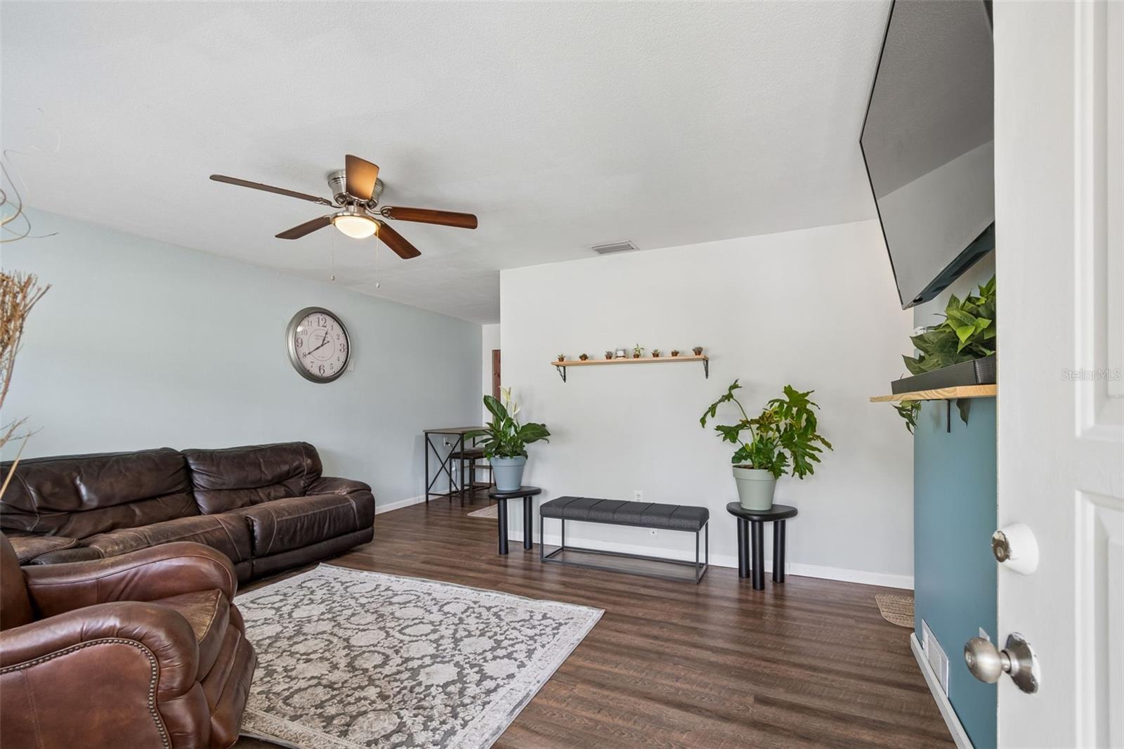 Image 10 of 62 For 3501 38th Street N
