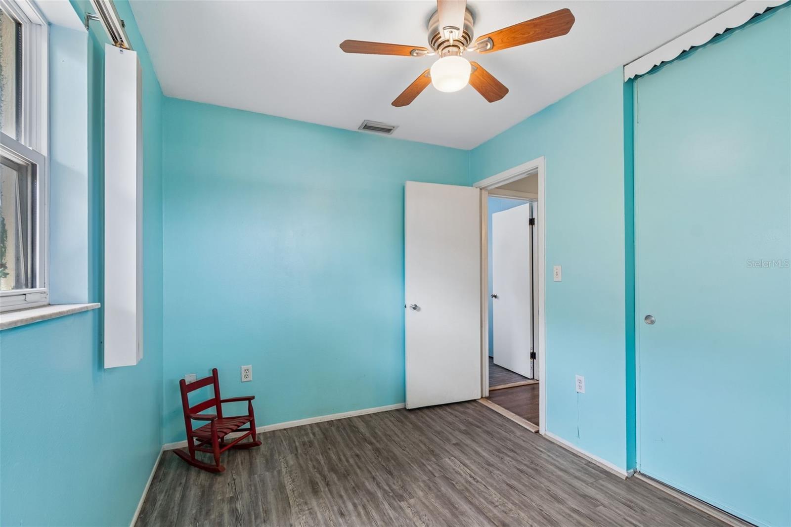 Image 41 of 62 For 3501 38th Street N