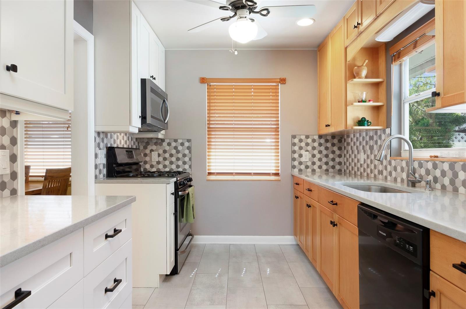 Image 11 of 45 For 3016 3rd Avenue N