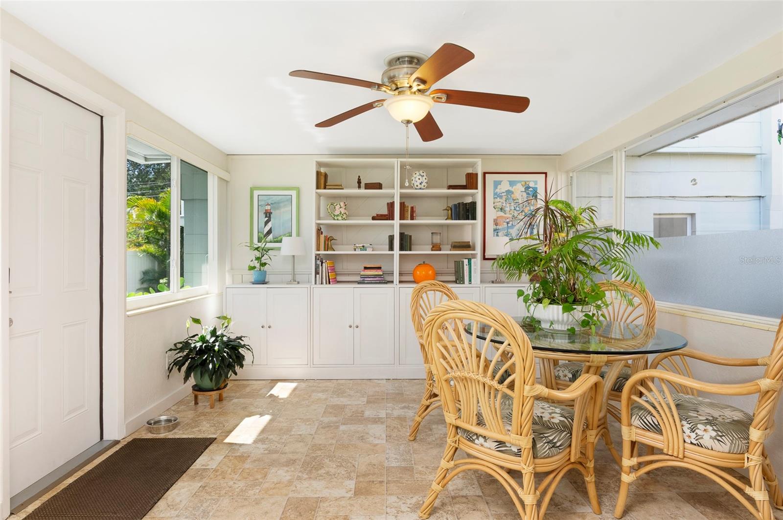 Image 15 of 45 For 3016 3rd Avenue N