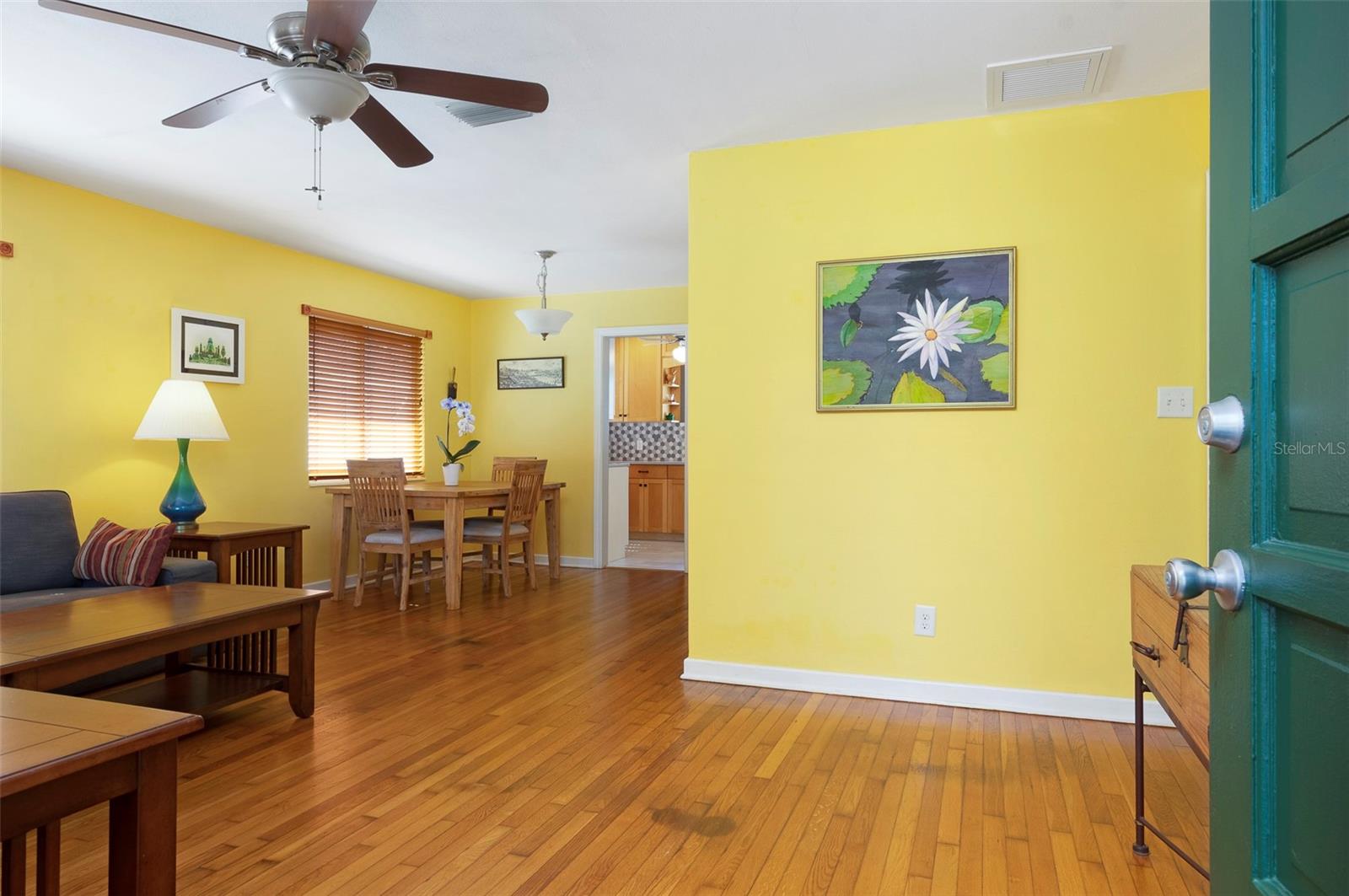Image 5 of 45 For 3016 3rd Avenue N