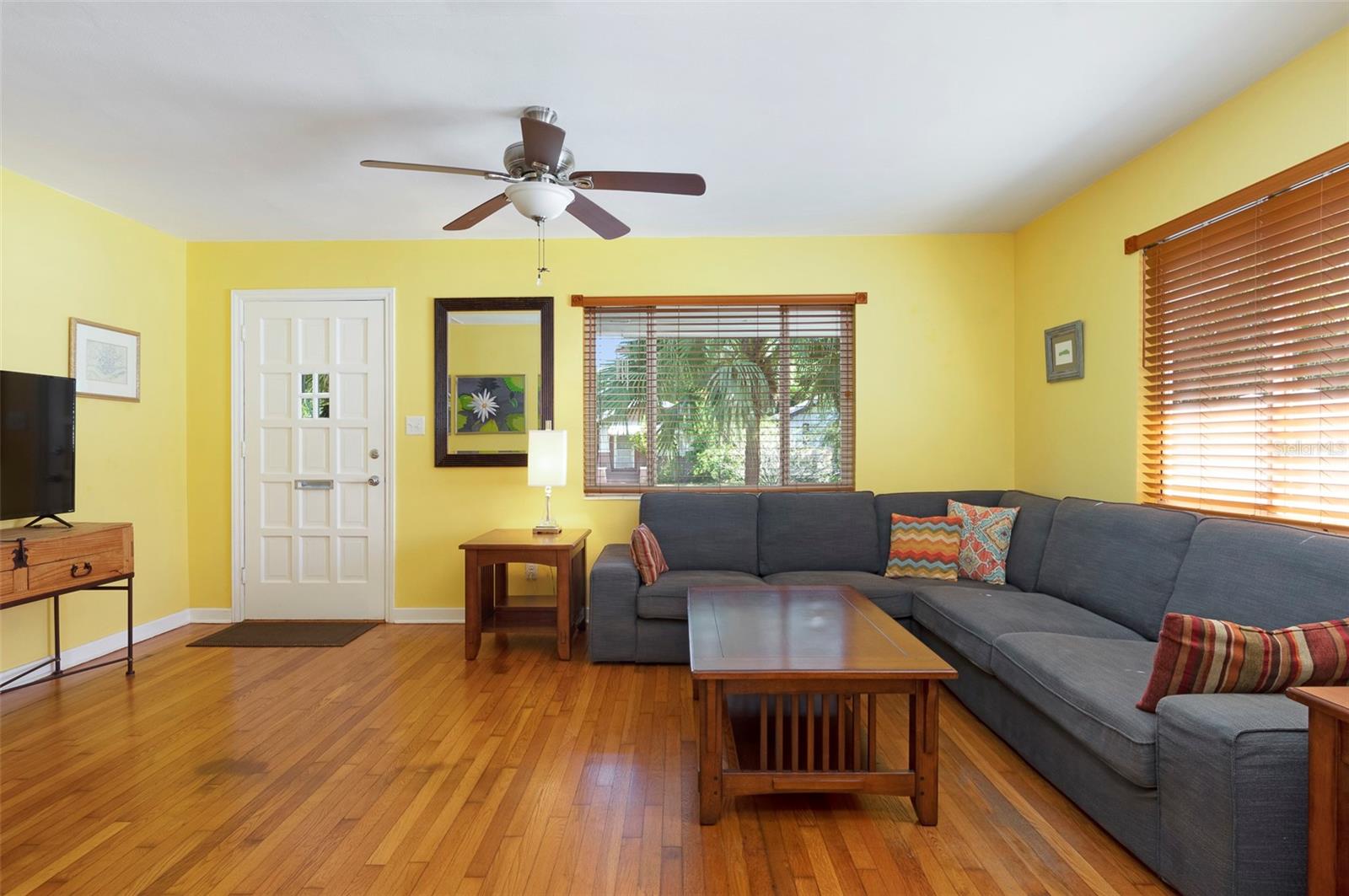 Image 7 of 45 For 3016 3rd Avenue N