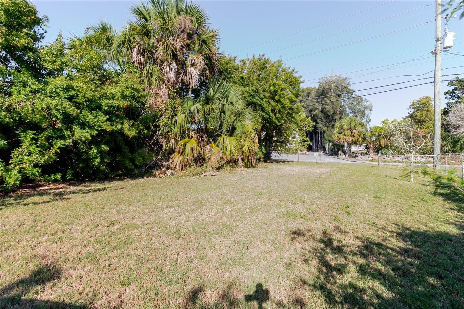 Image 13 of 17 For 14905 Old Dixie Highway