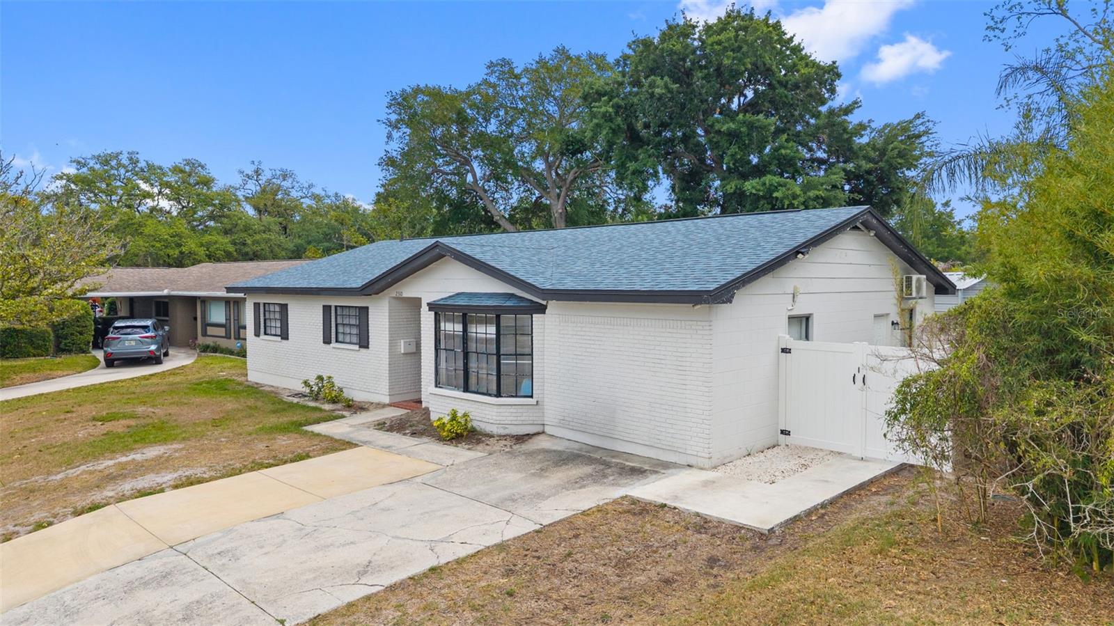 Image 4 of 54 For 2310 Knollwood Place