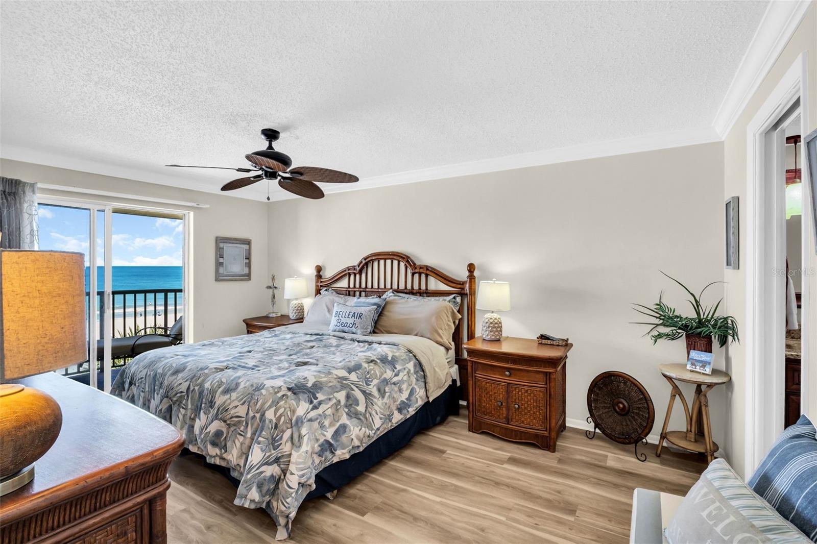 Image 23 of 47 For 3500 Gulf Boulevard 407b