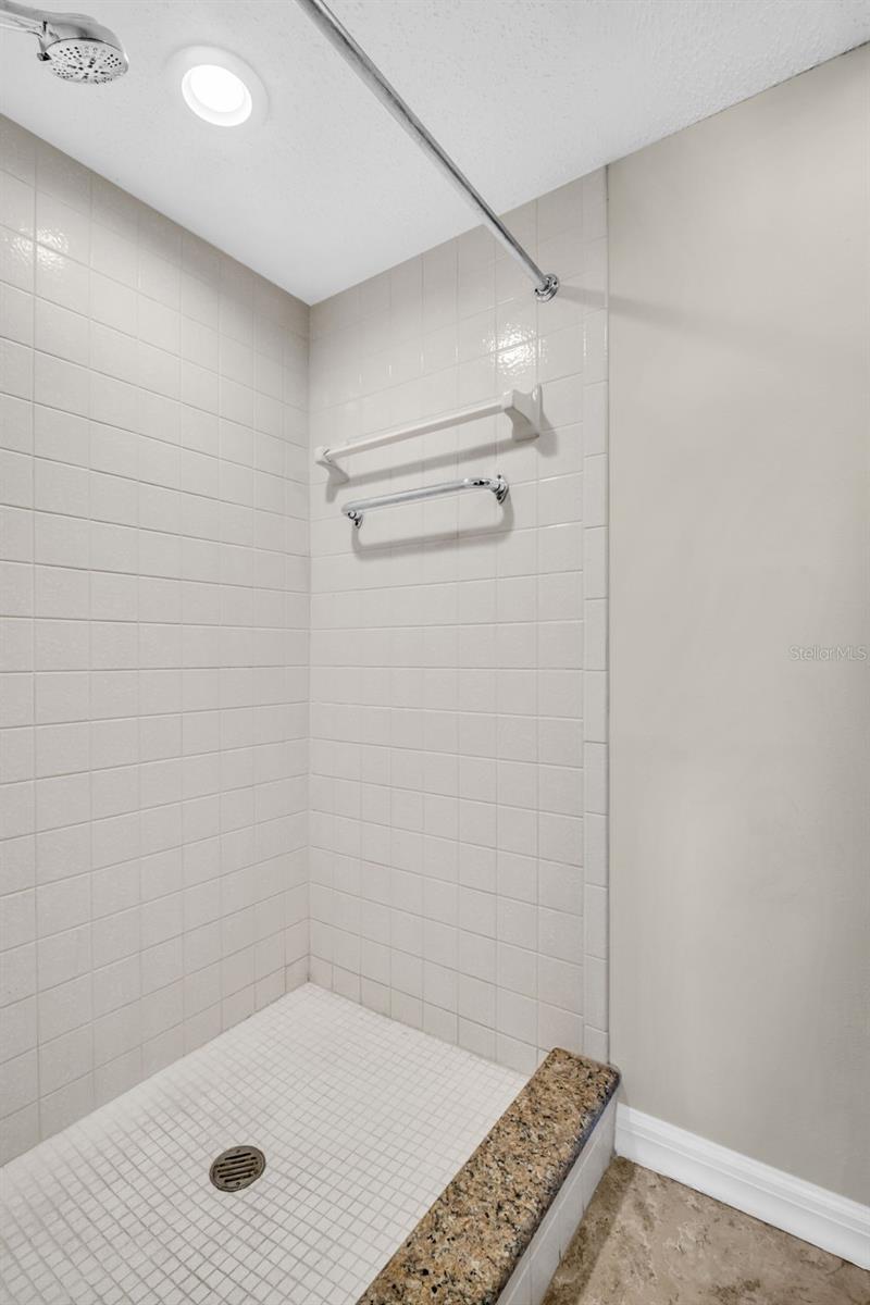 Image 27 of 47 For 3500 Gulf Boulevard 407b