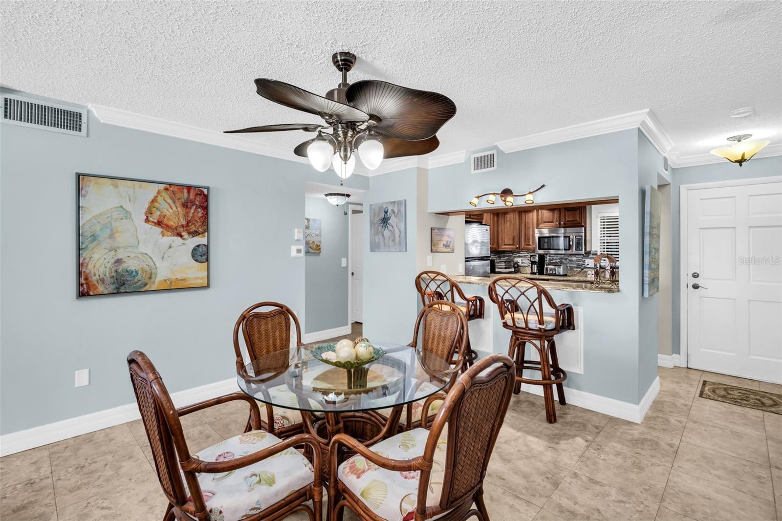 Image 4 of 47 For 3500 Gulf Boulevard 407b