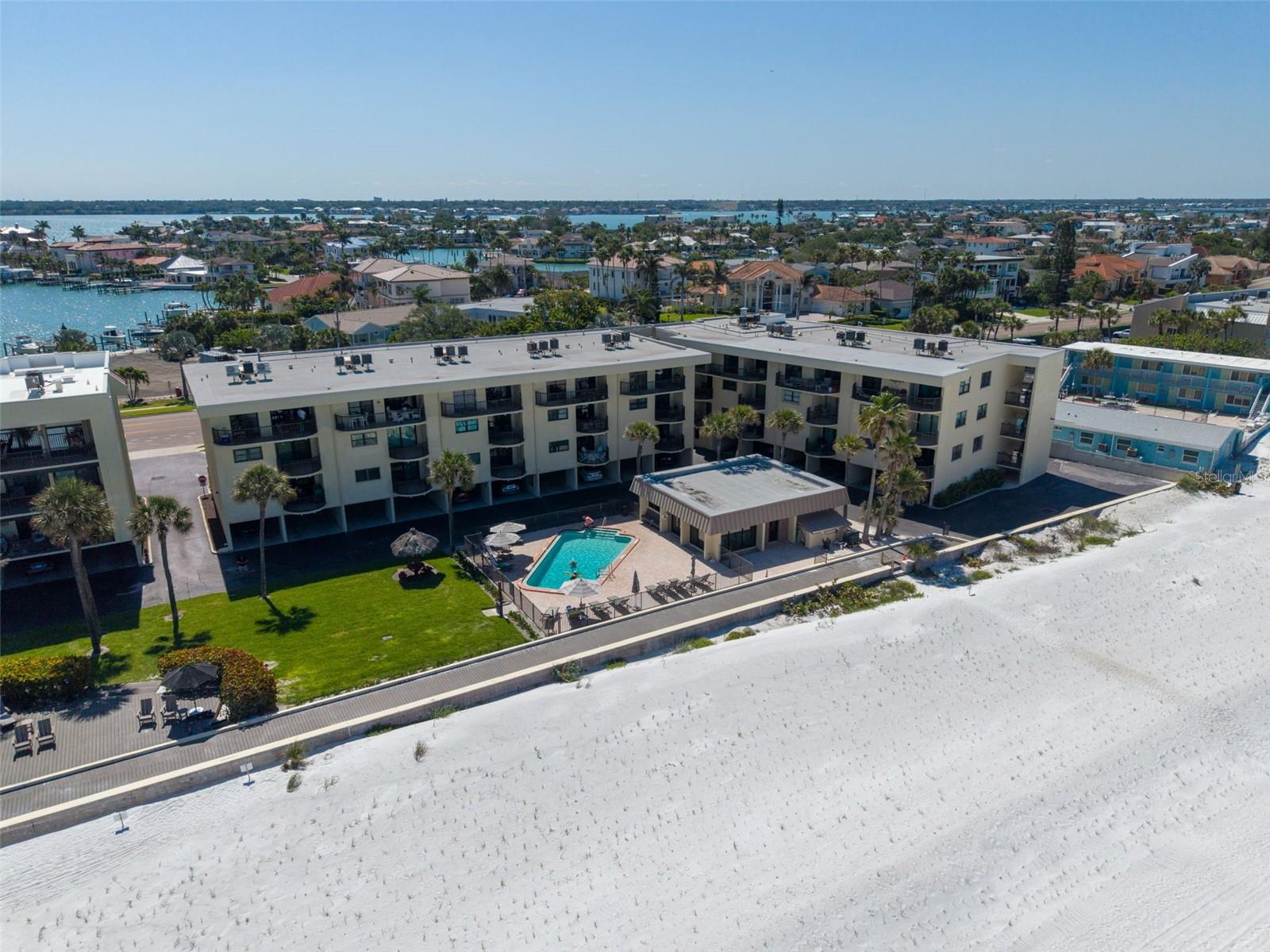 Image 41 of 47 For 3500 Gulf Boulevard 407b