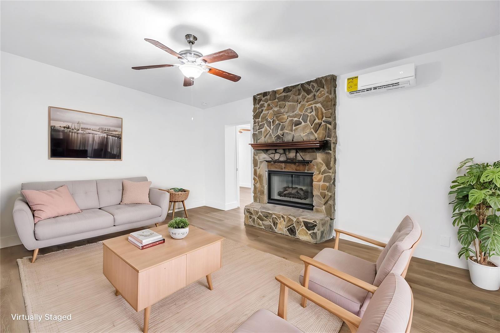 Image 4 of 62 For 110 Monroe Circle N 1